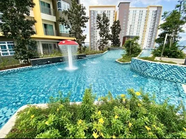 Swimming pool in MesaHill Homestay, Nilai by S&T Homez