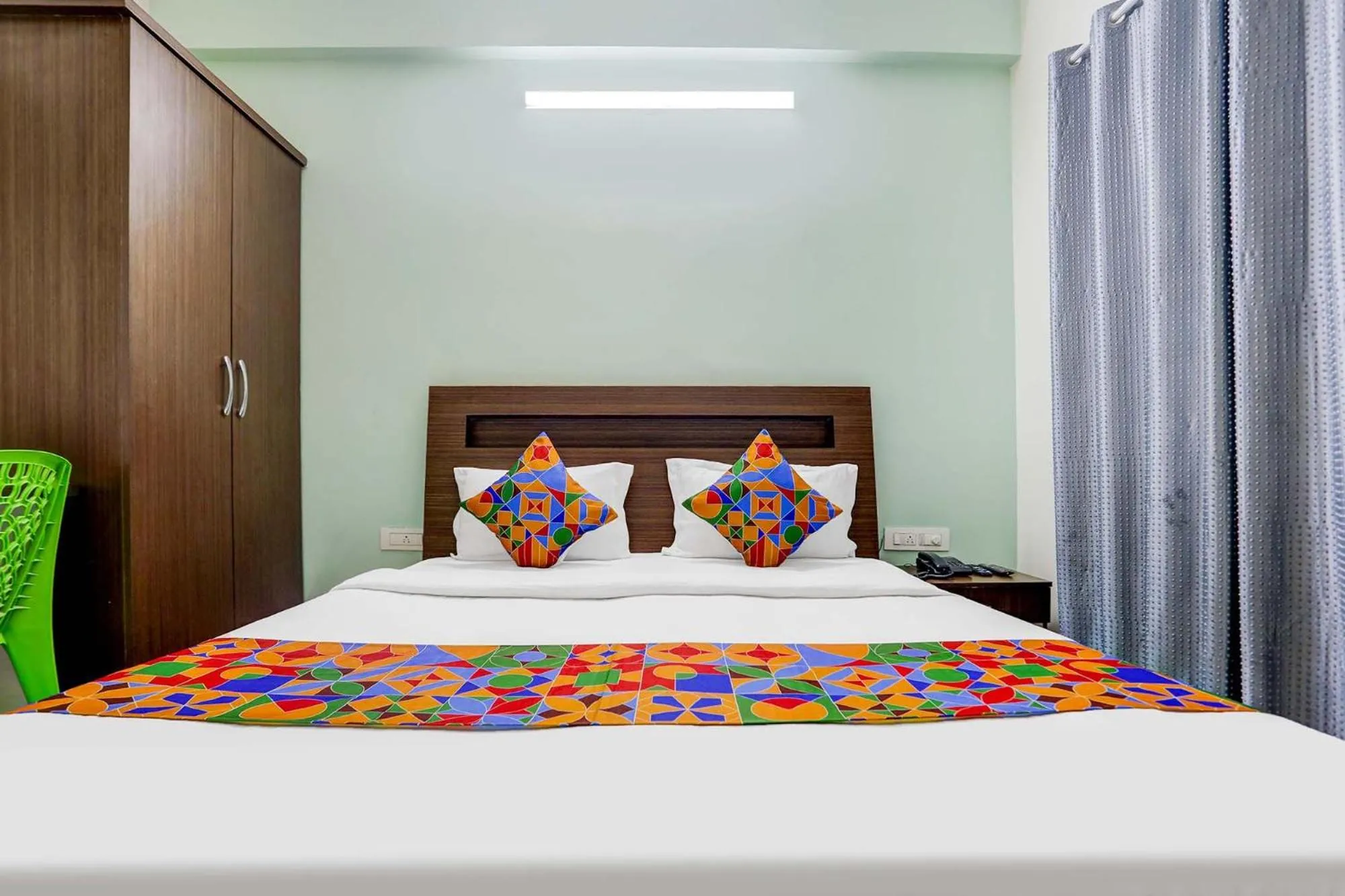 Bed in Hotel Royal Suites - Yeshwanthpur