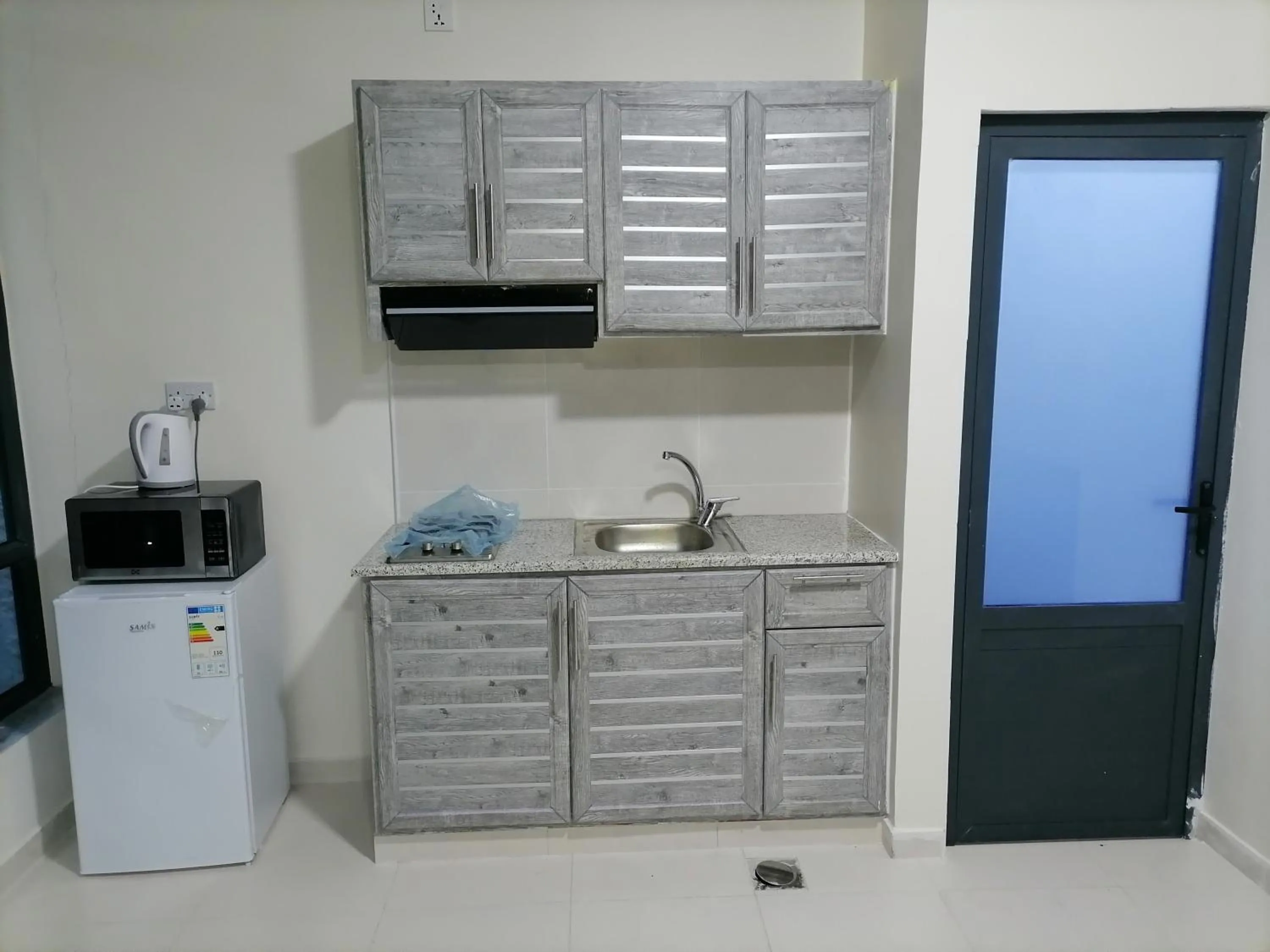 Kitchen or kitchenette in Durrat Al Israa