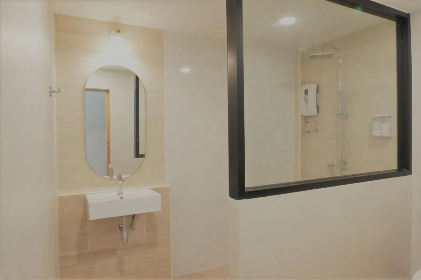 Shower in THE BELONG BOUTIQUE HOTEL