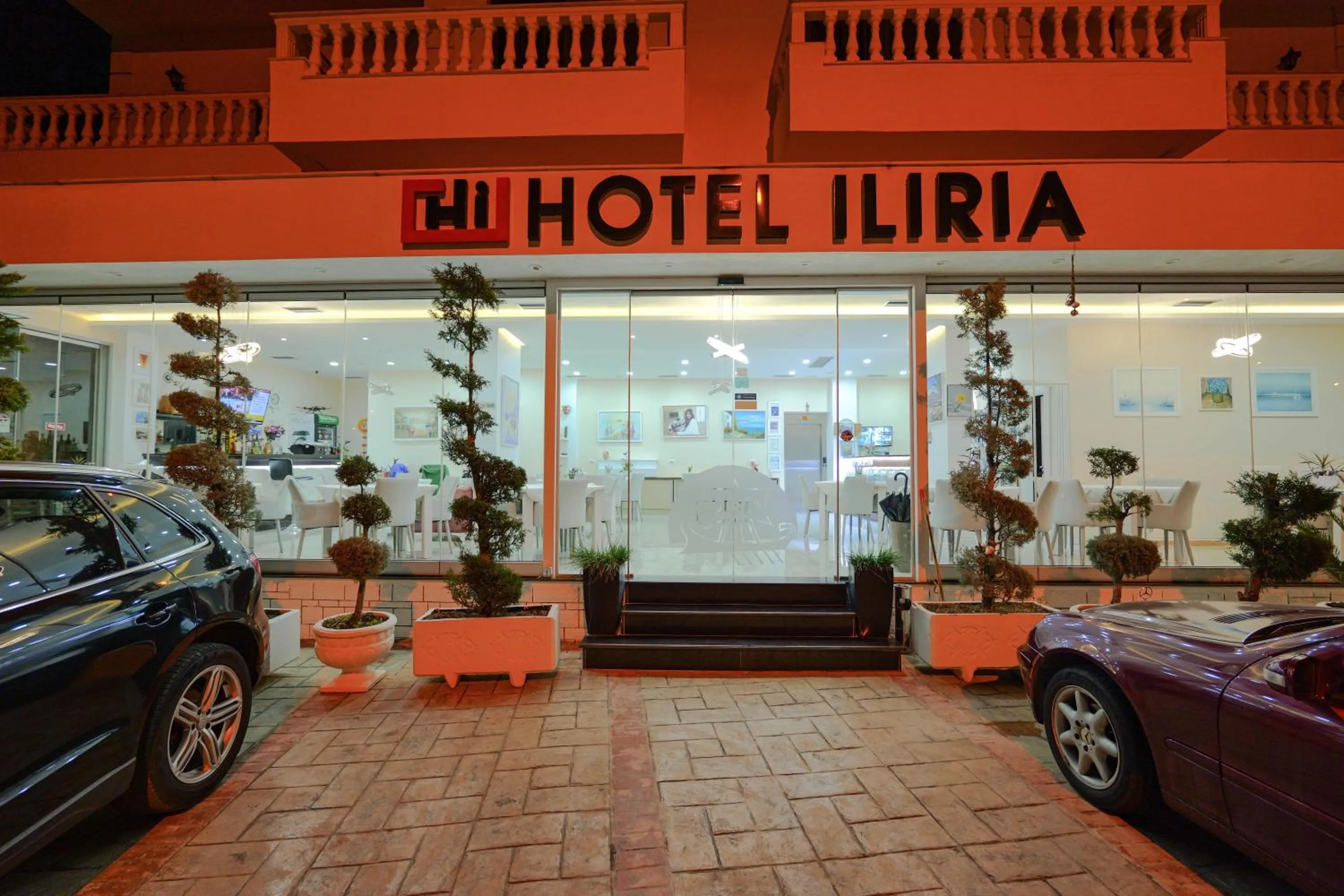 Facade/entrance in Hotel Iliria