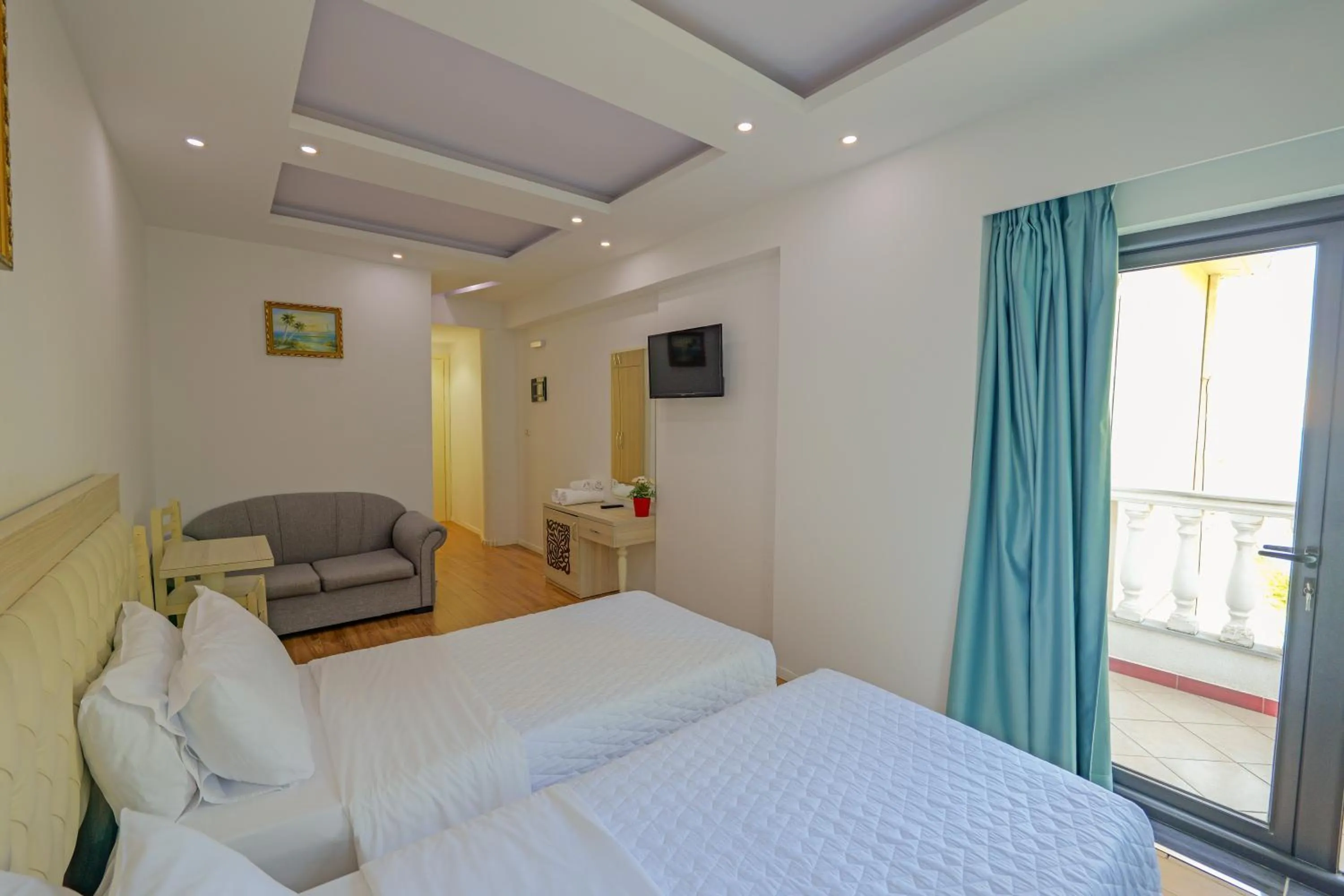 TV and multimedia, Bed in Hotel Iliria