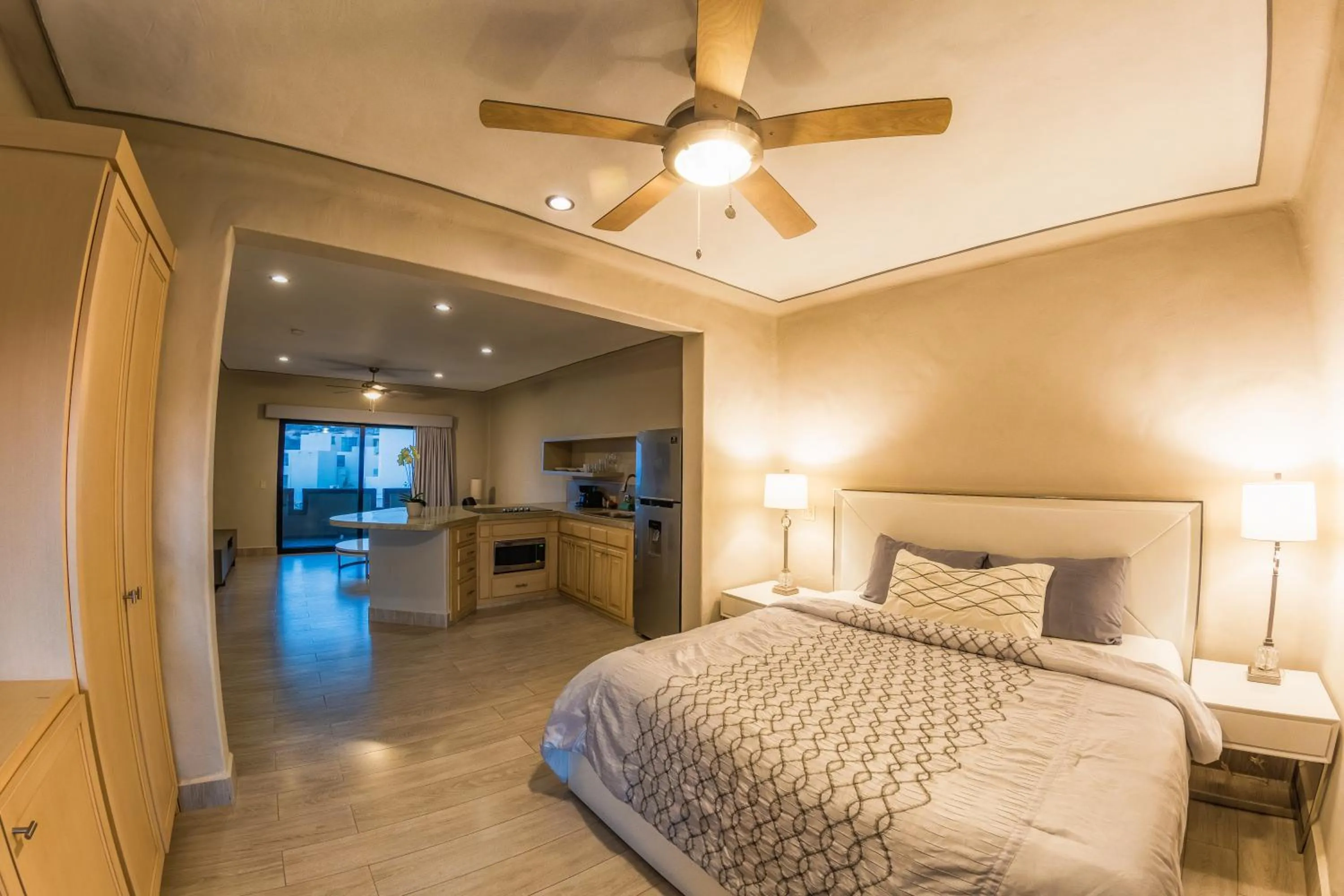 Bedroom, Bed in Castillo Blarney Inn