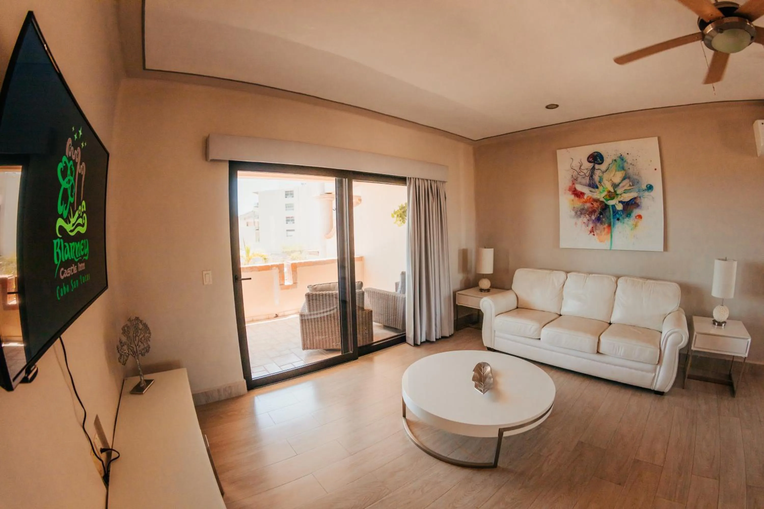 Living room in Castillo Blarney Inn