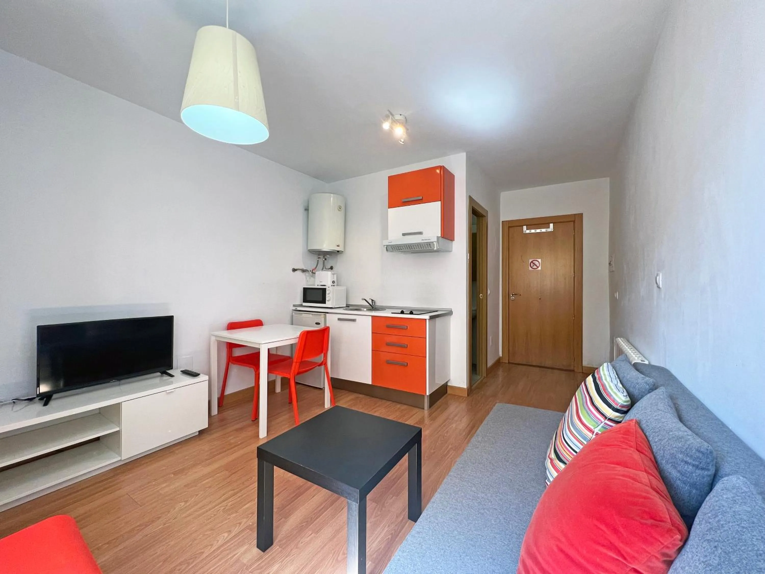 TV and multimedia in Apartamentos Sierra Nevada 3000