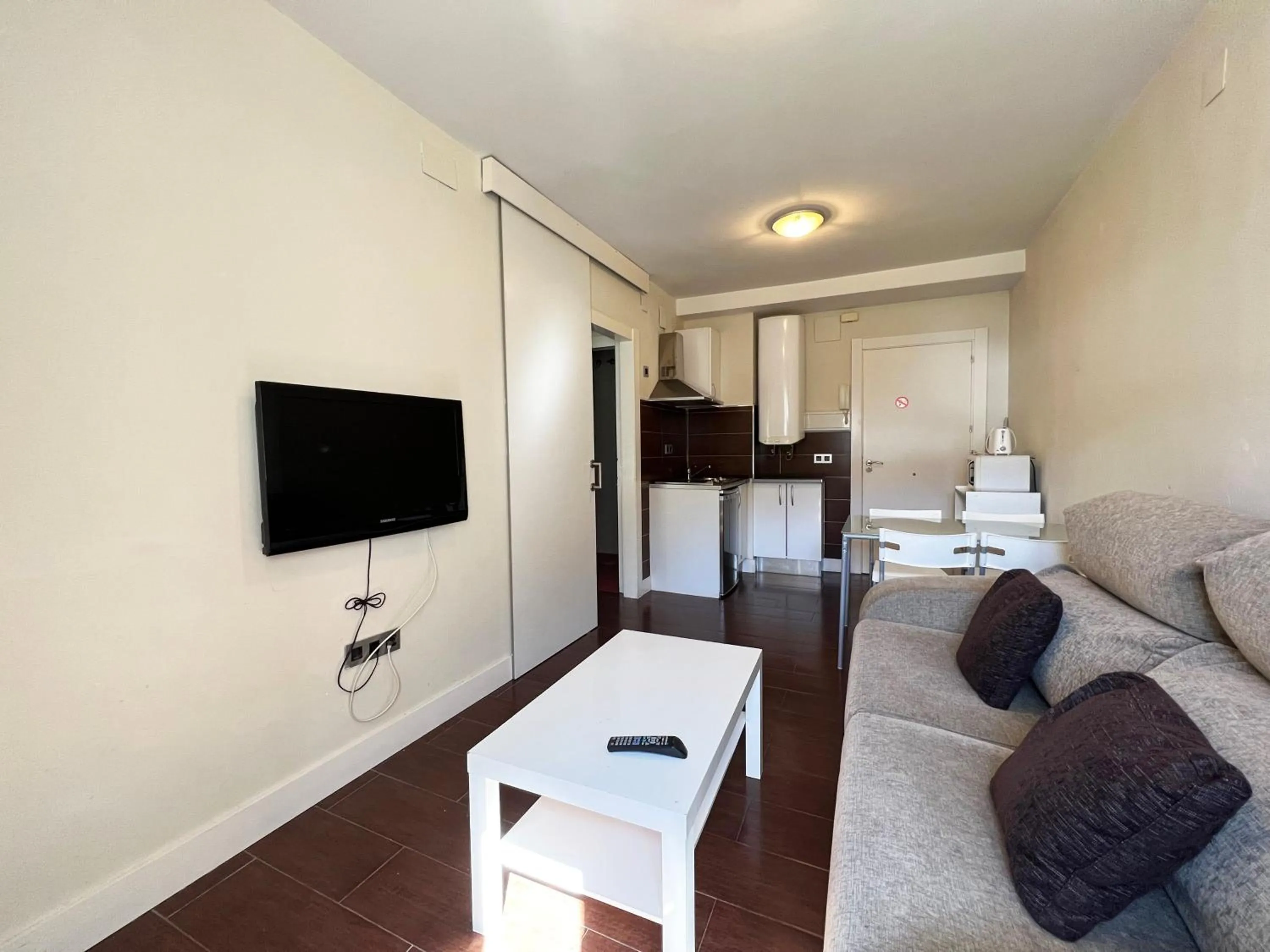 TV and multimedia, Bed in Apartamentos Sierra Nevada 3000