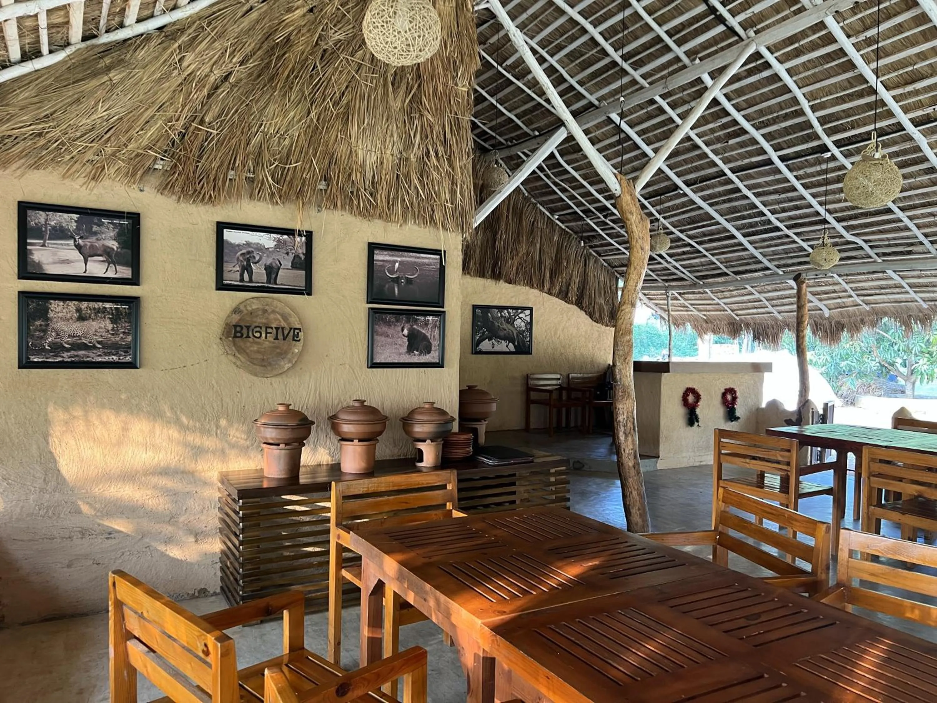 Restaurant/places to eat in Saffron Lake Yala
