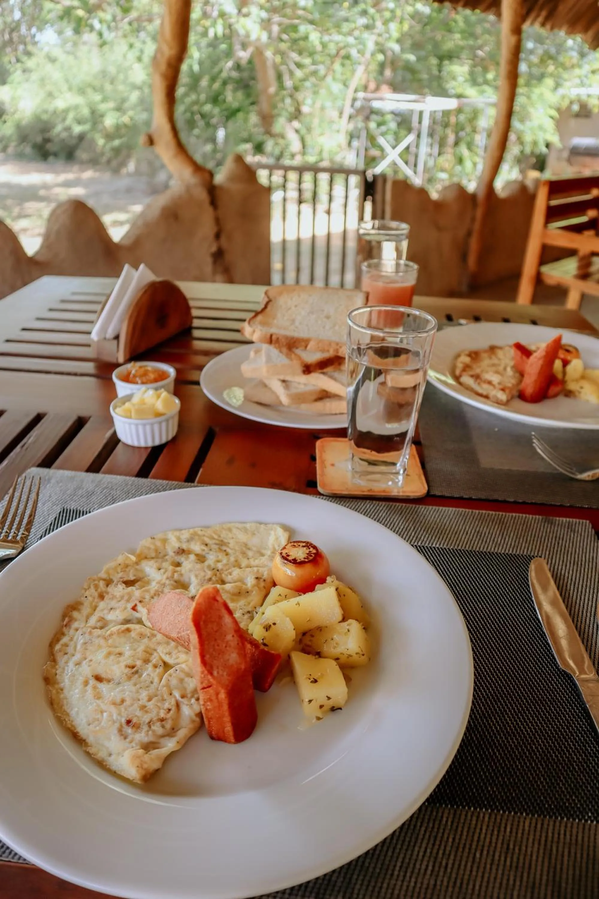 Breakfast in Saffron Lake Yala