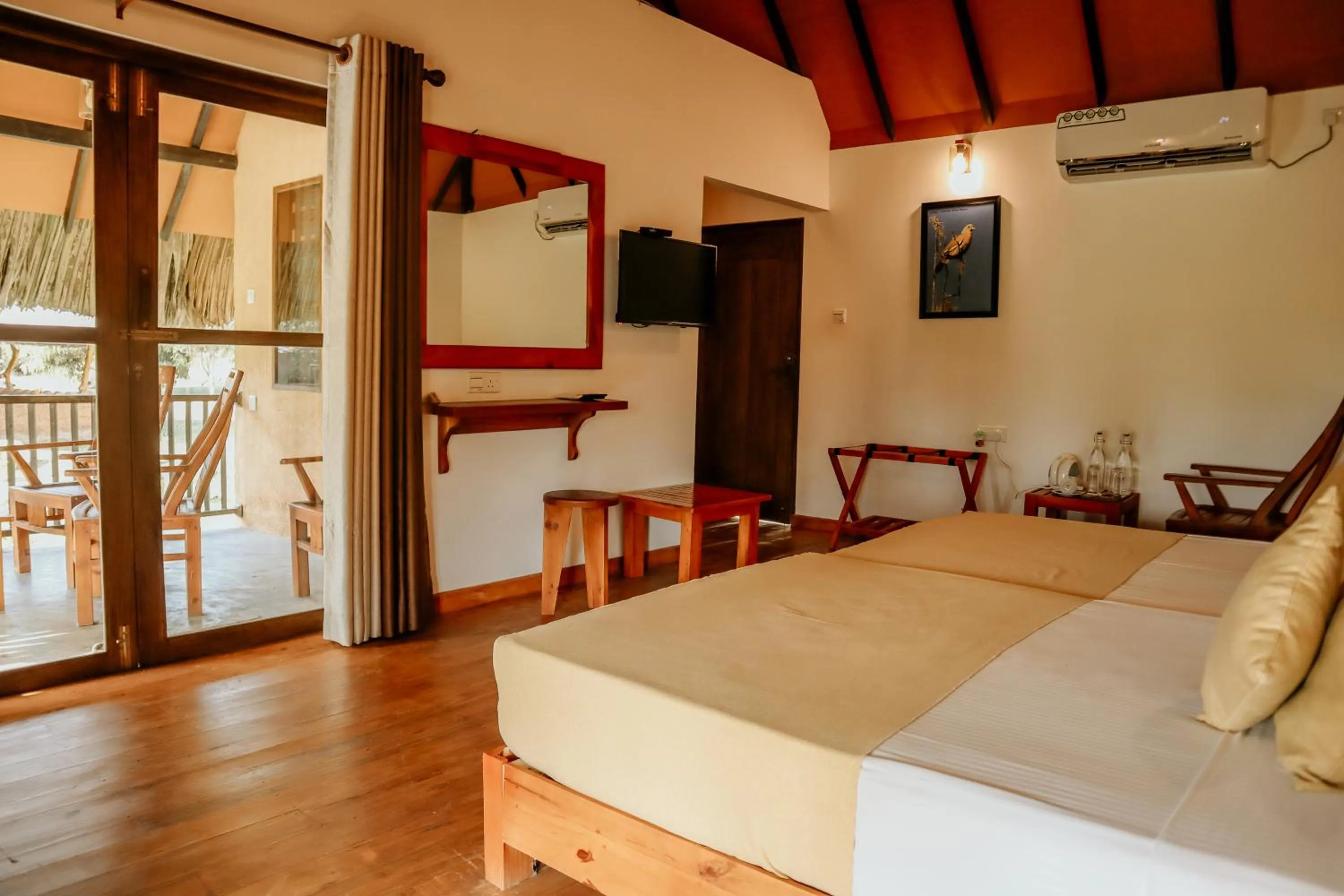 Bedroom, Bed in Saffron Lake Yala