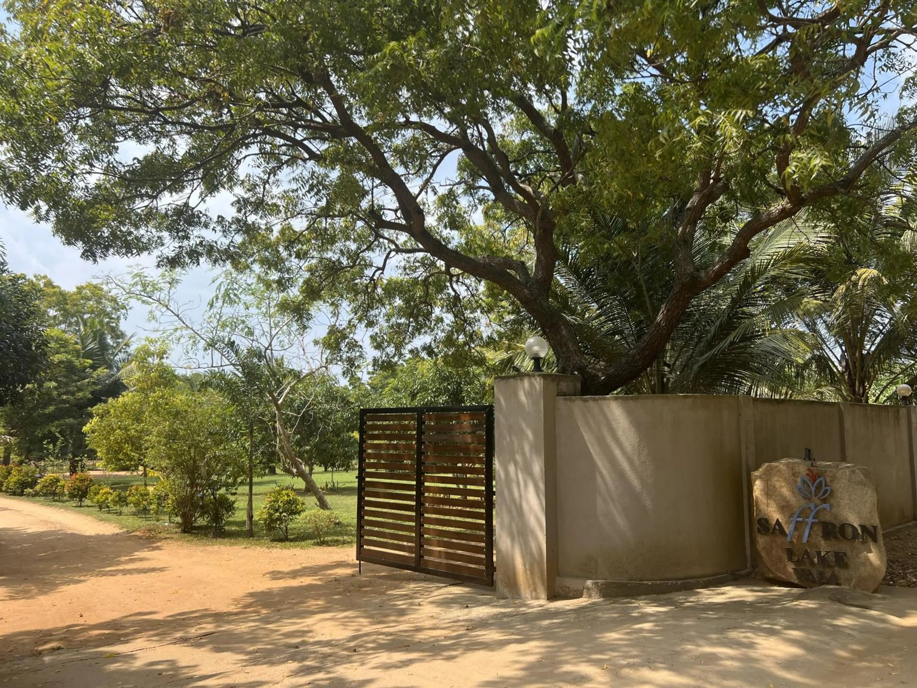 Facade/entrance in Saffron Lake Yala