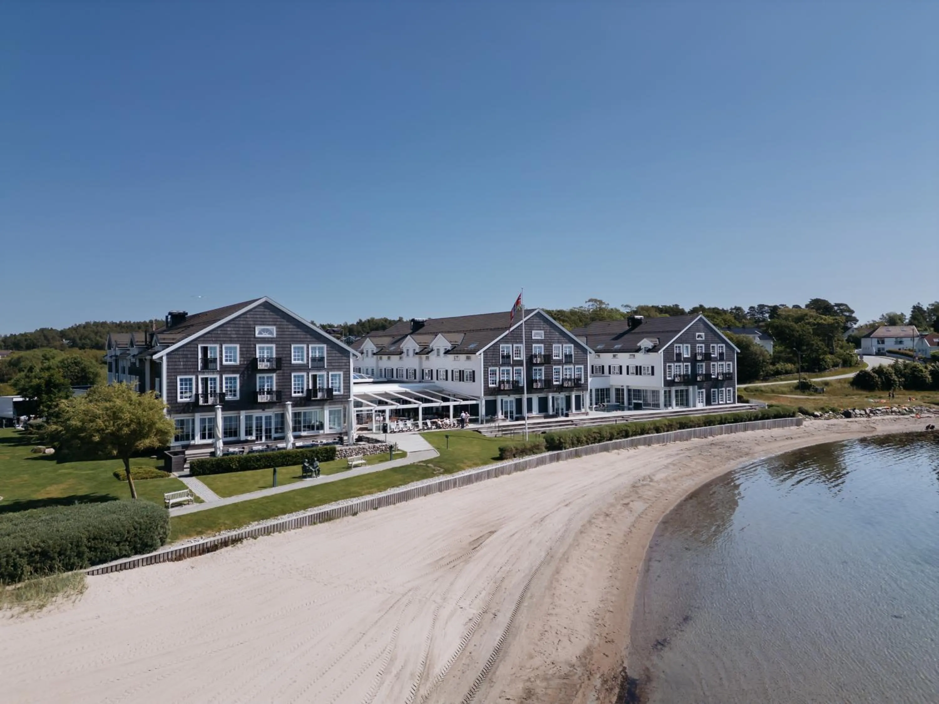 Beach in Støtvig Hotel