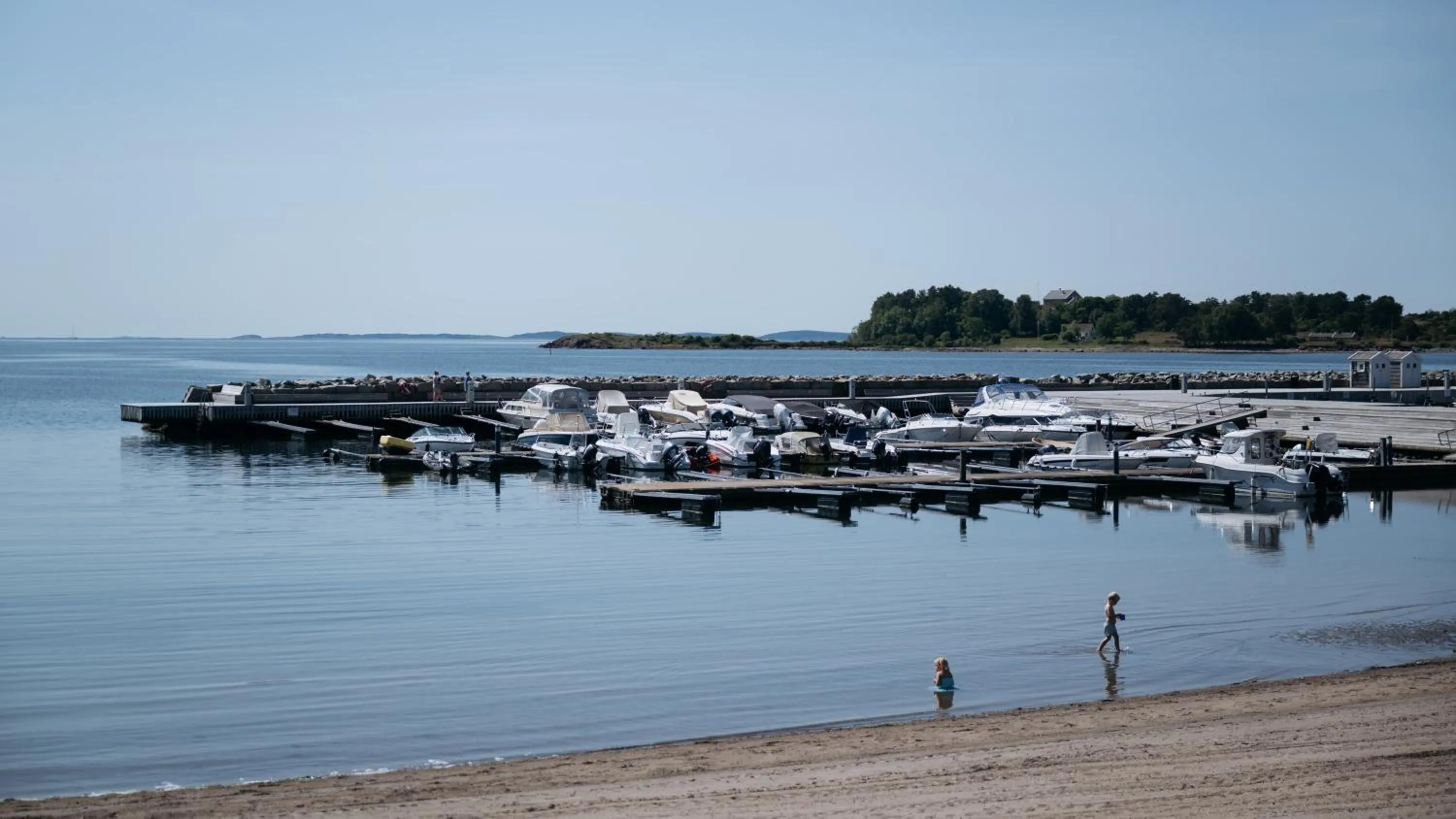 Beach in Støtvig Hotel