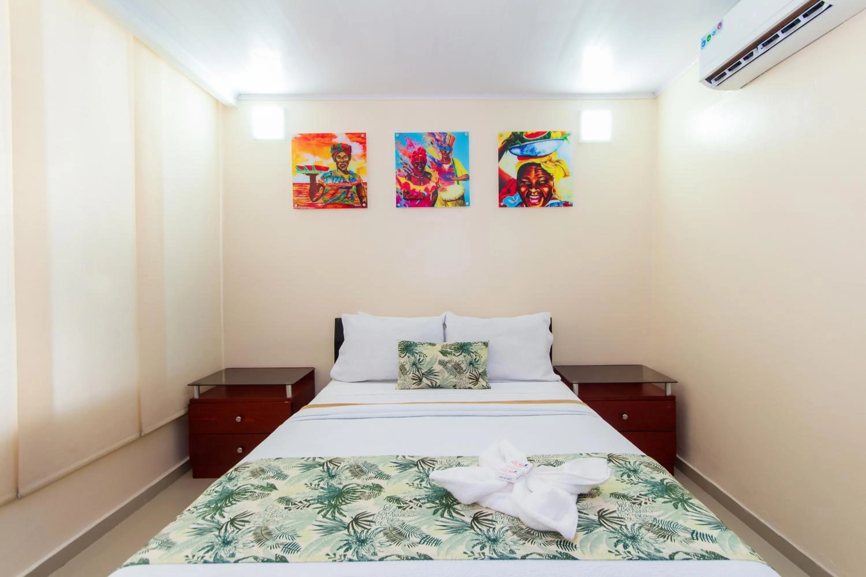 Bed in Hotel Marina Suites By GEH Suites