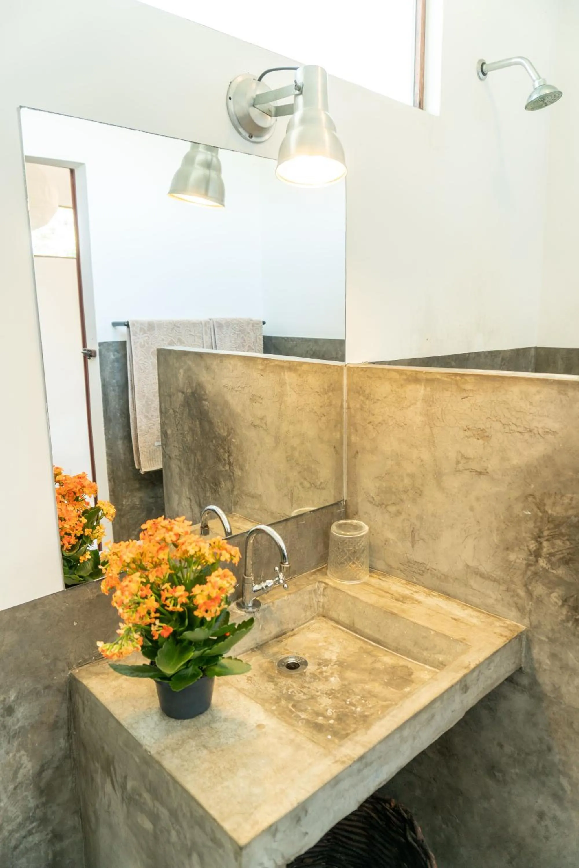 Shower in Casa na Lagoa