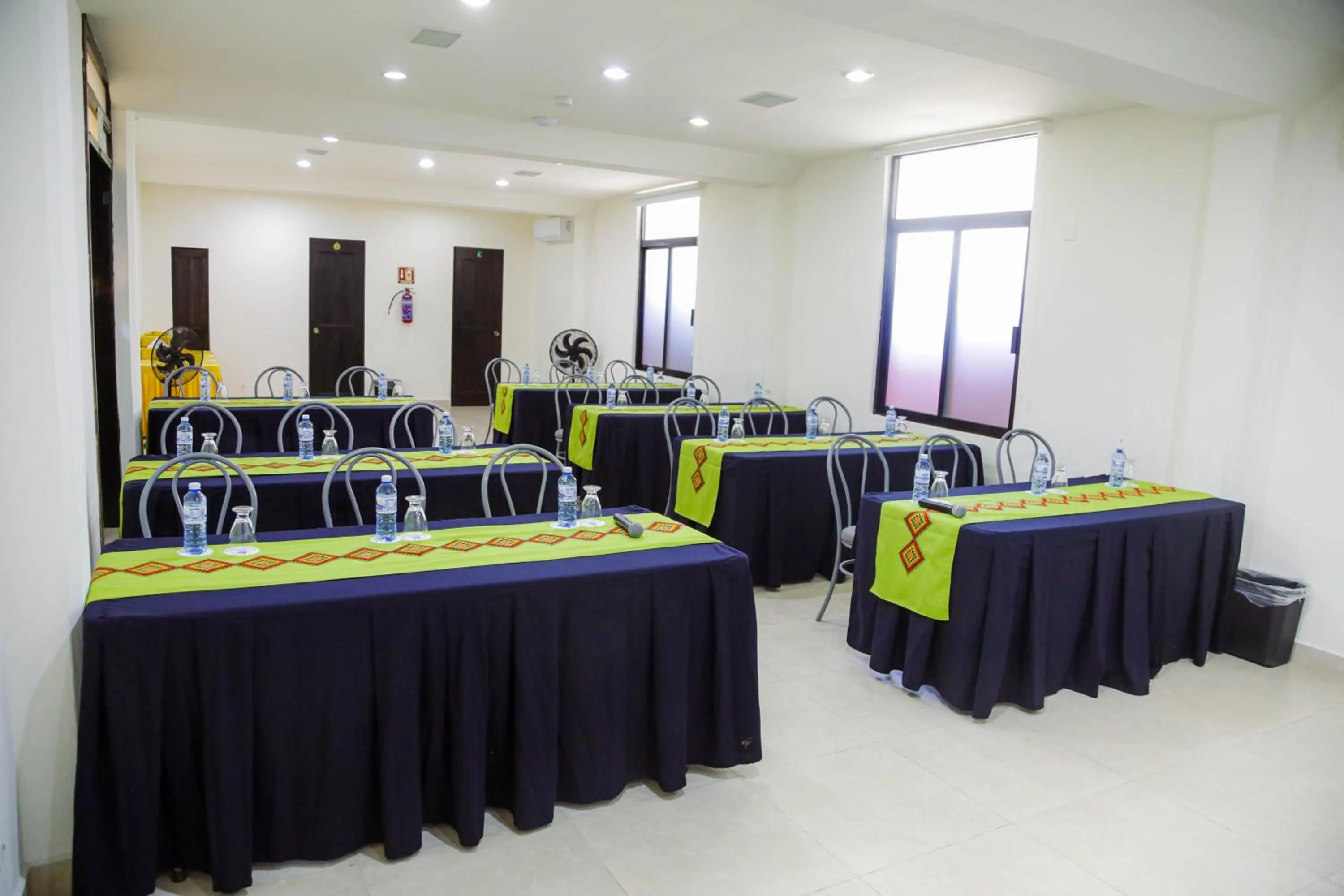 Meeting/conference room in Hotel Maya Tulipanes Palenque