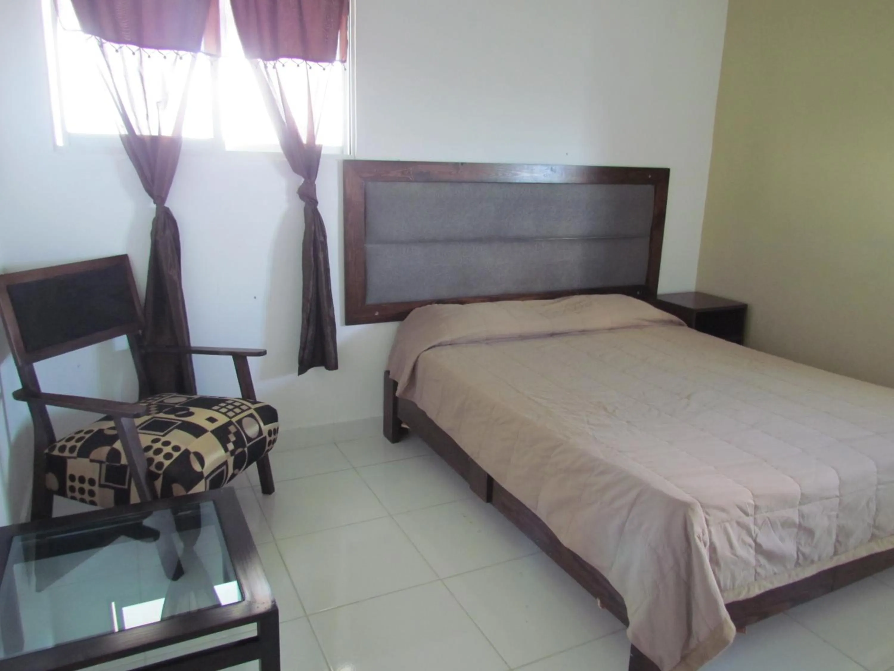 Photo of the whole room, Bed in Plaza Coral Hotel