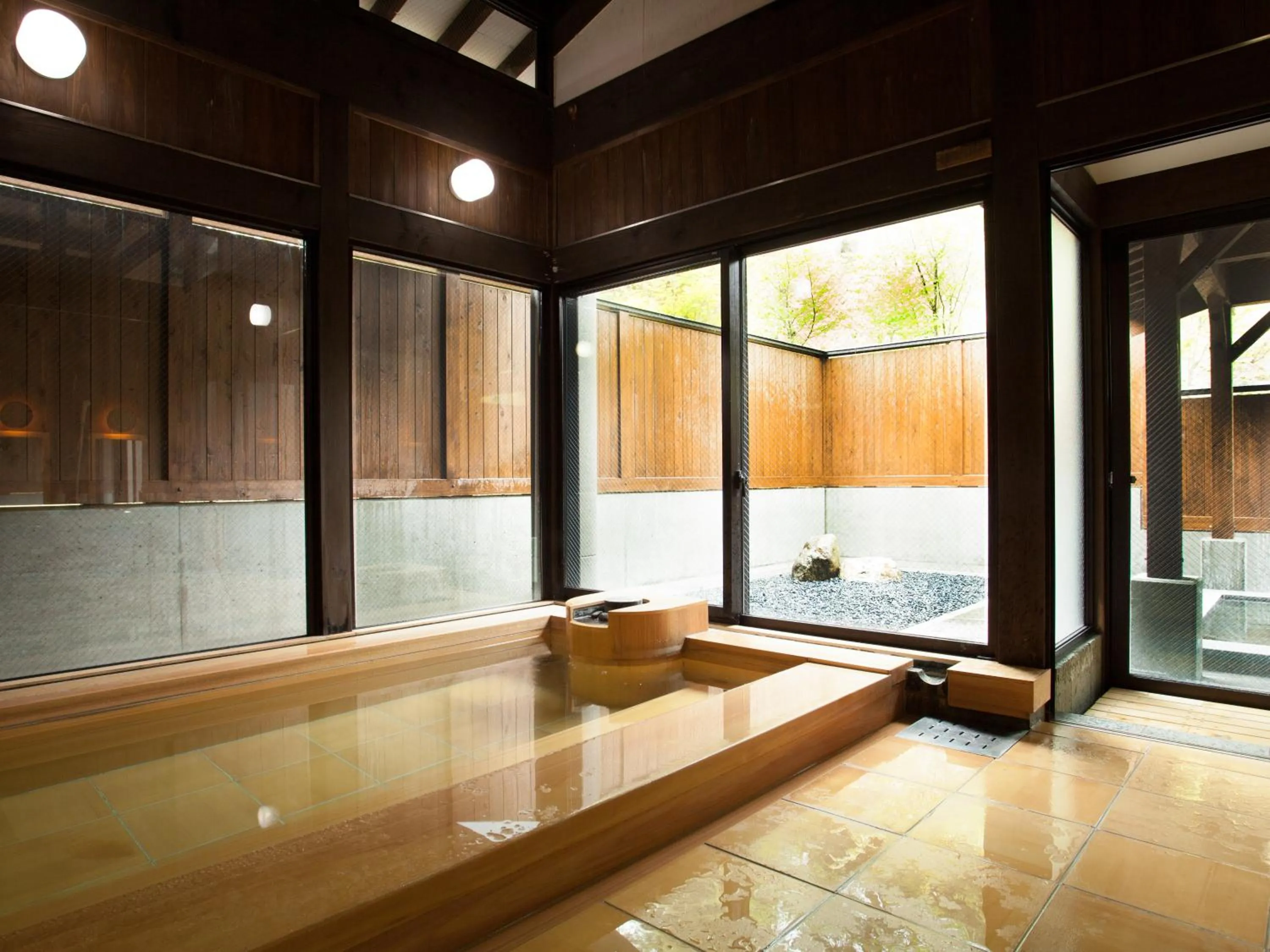 Hot Spring Bath in Hotel Kikori