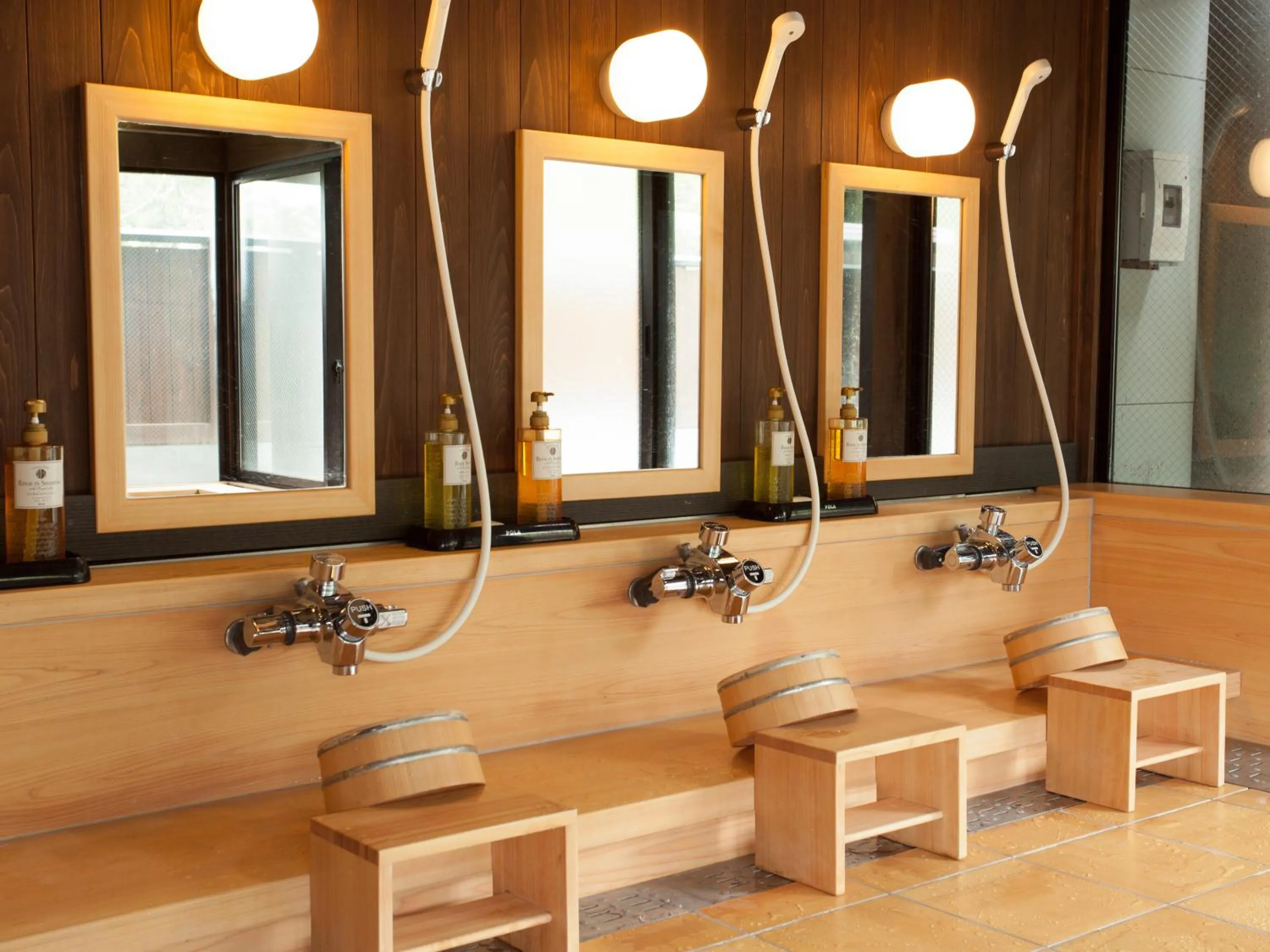 Hot Spring Bath in Hotel Kikori