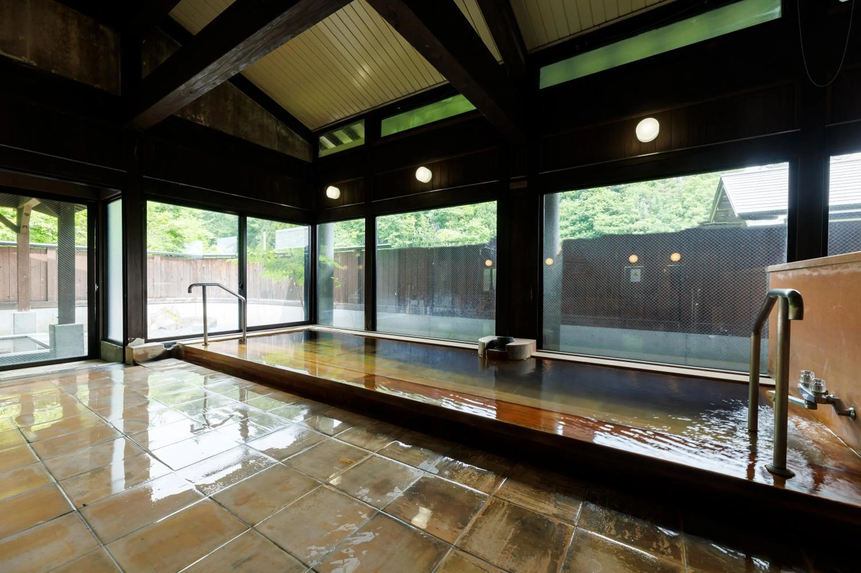 Hot Spring Bath in Hotel Kikori