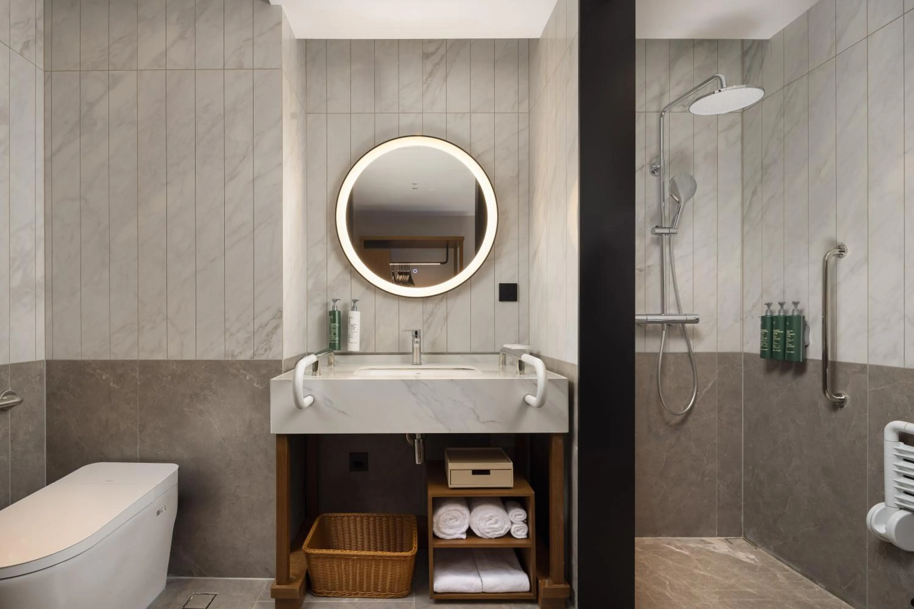 Toilet in Hilton Garden Inn Chengdu Jinniu Yipintianxia