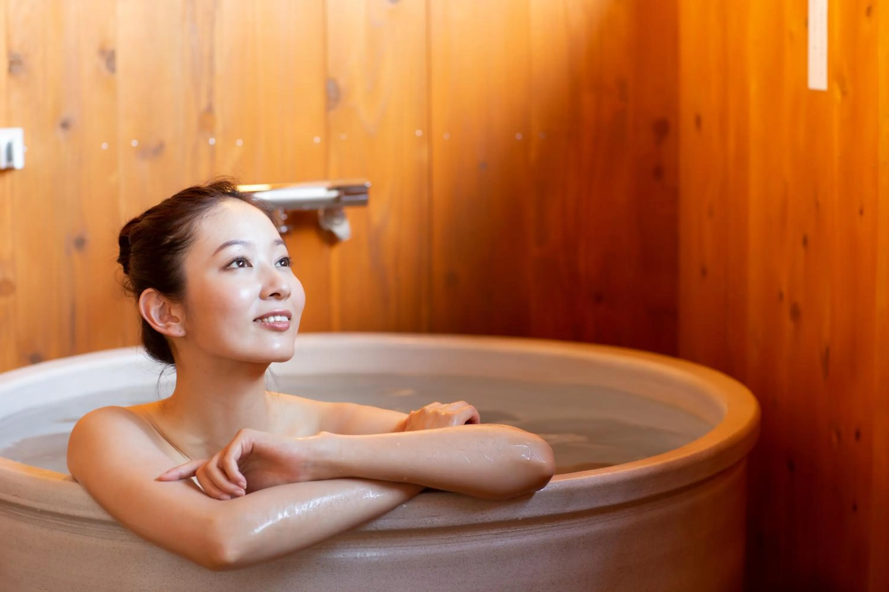 Hot Tub in Kawaguchiko Country Cottage Ban