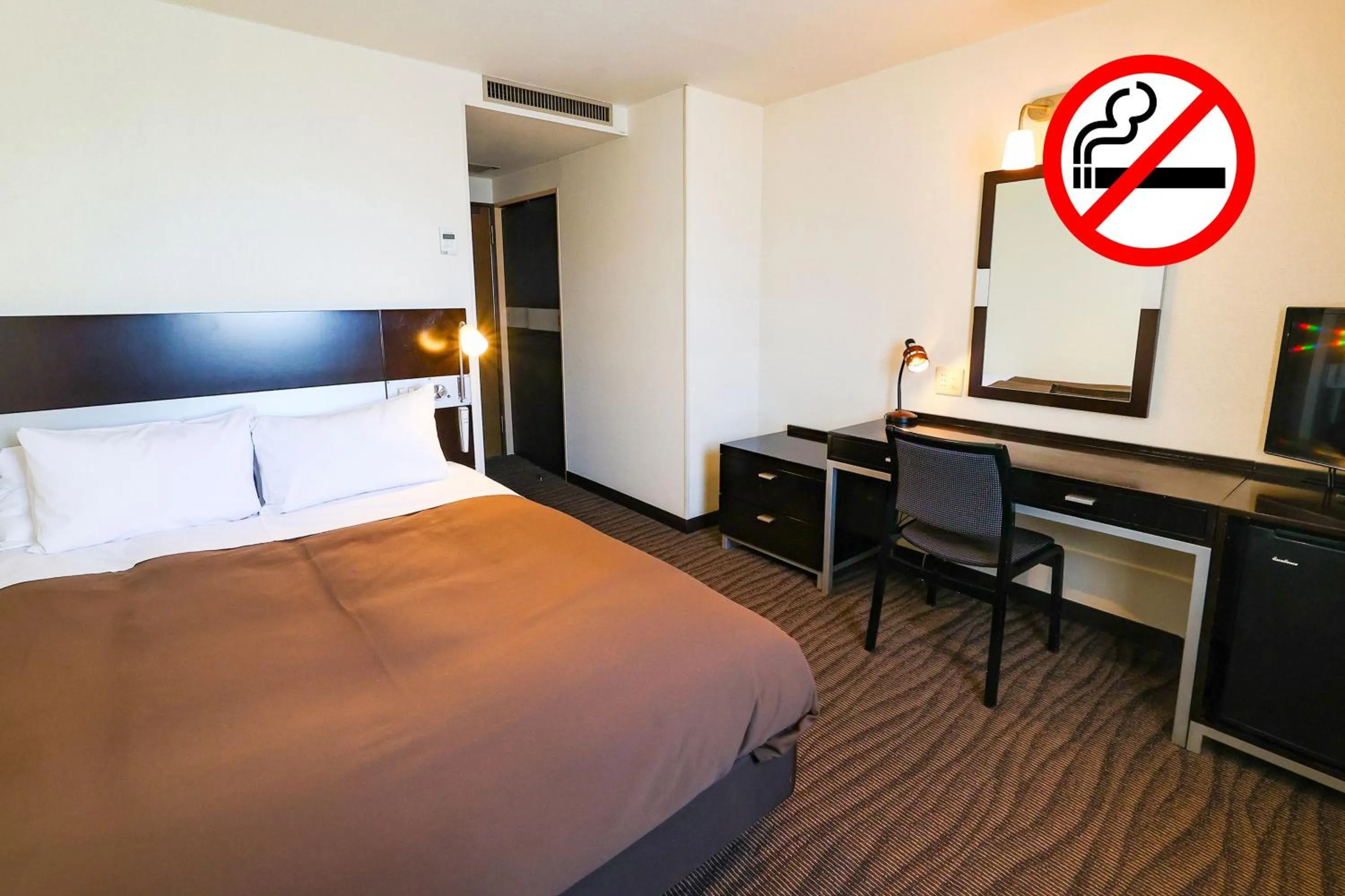 Photo of the whole room, Bed in Fukui Hotel