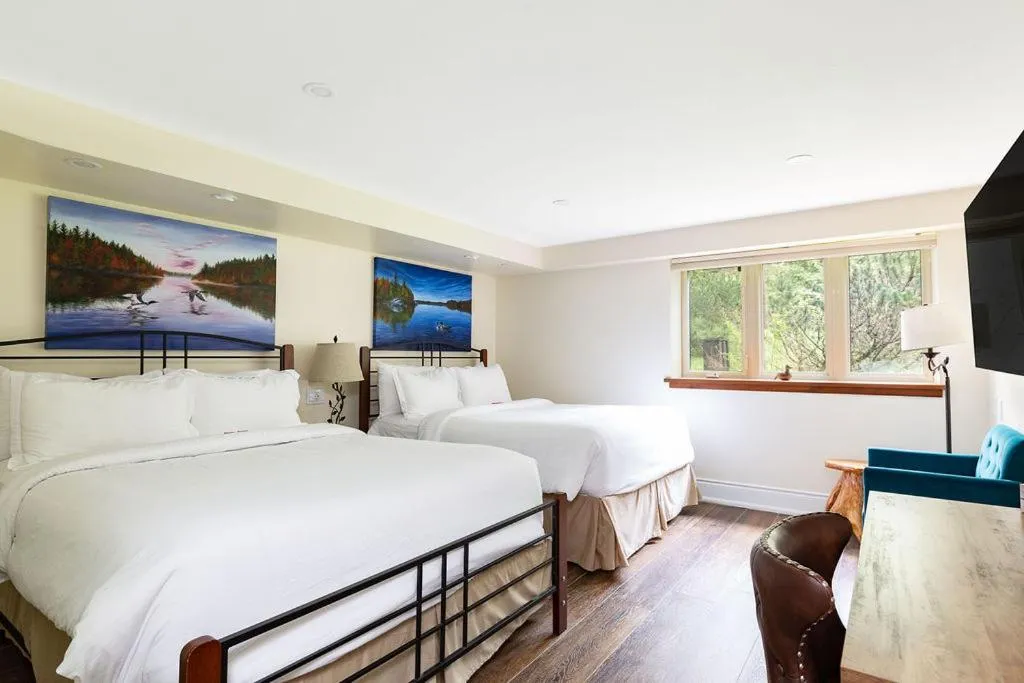 Bed in Fairy Bay Lakehouse