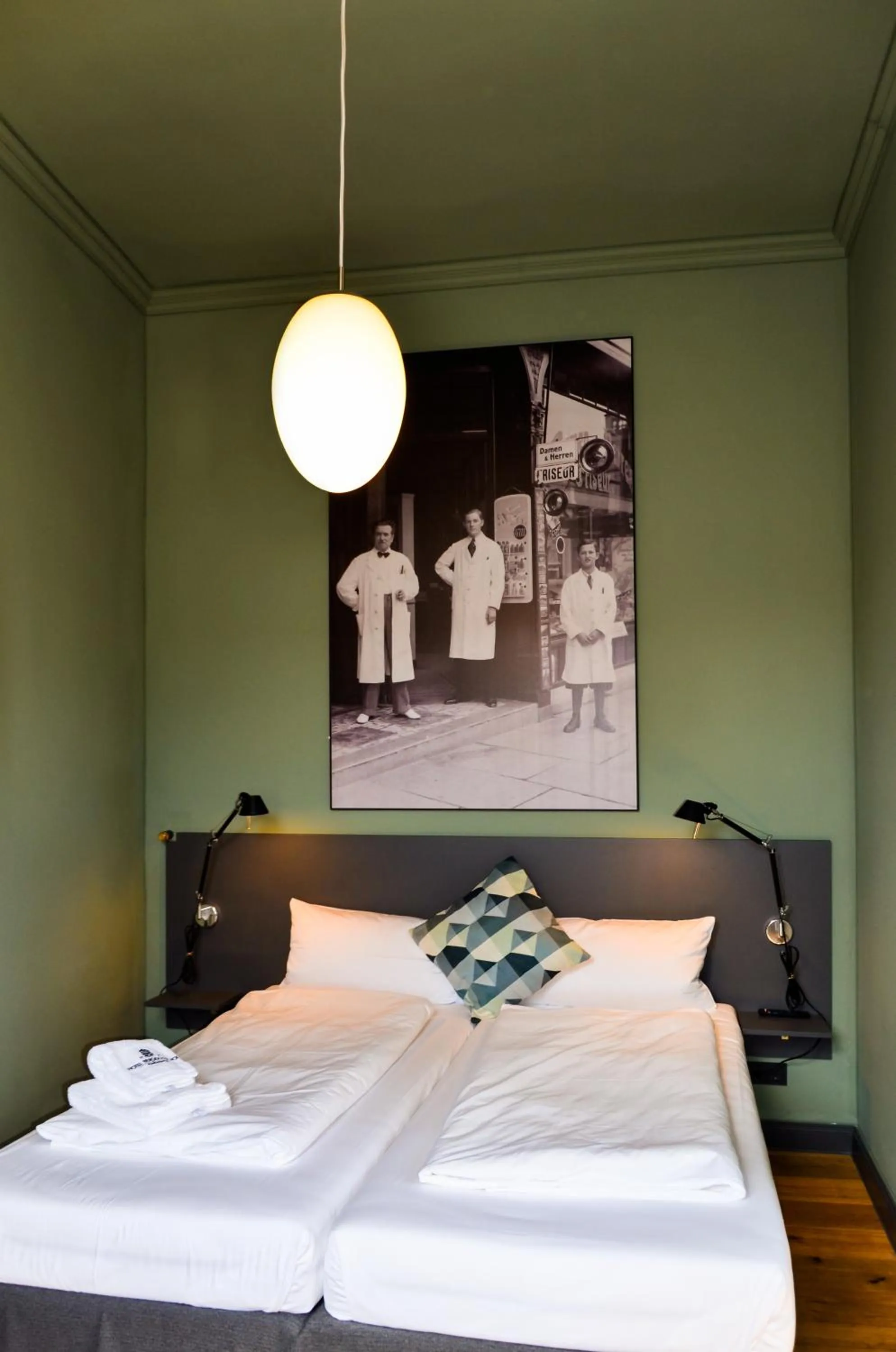 Bed in Storyhotel Bergischer Hof Königswinter