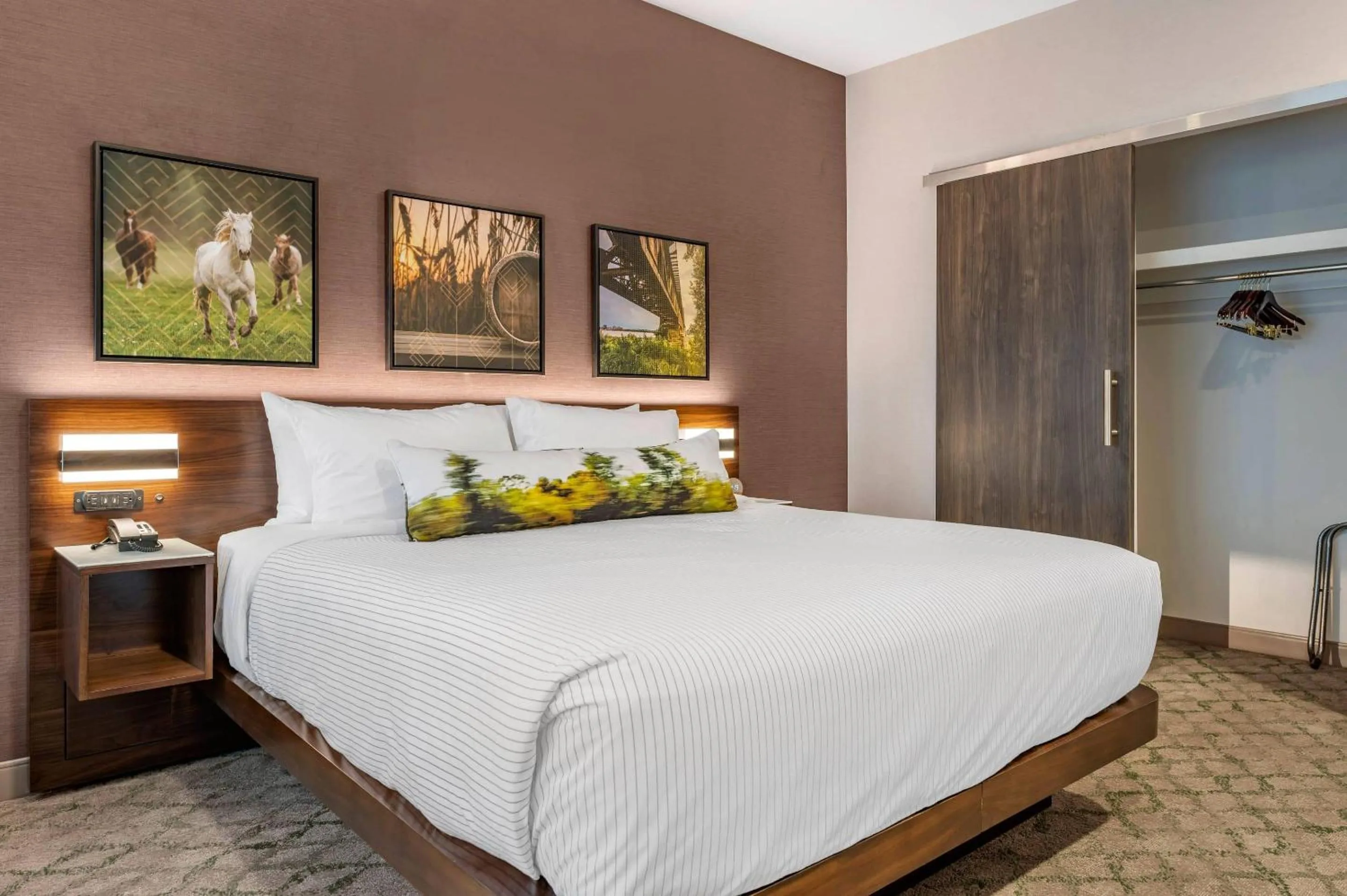 Bedroom, Bed in Cambria Hotel Louisville Downtown-Whiskey Row