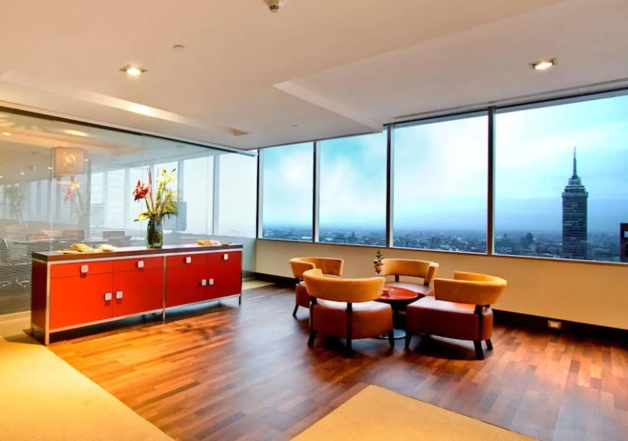 Living room in Hilton Mexico City Reforma