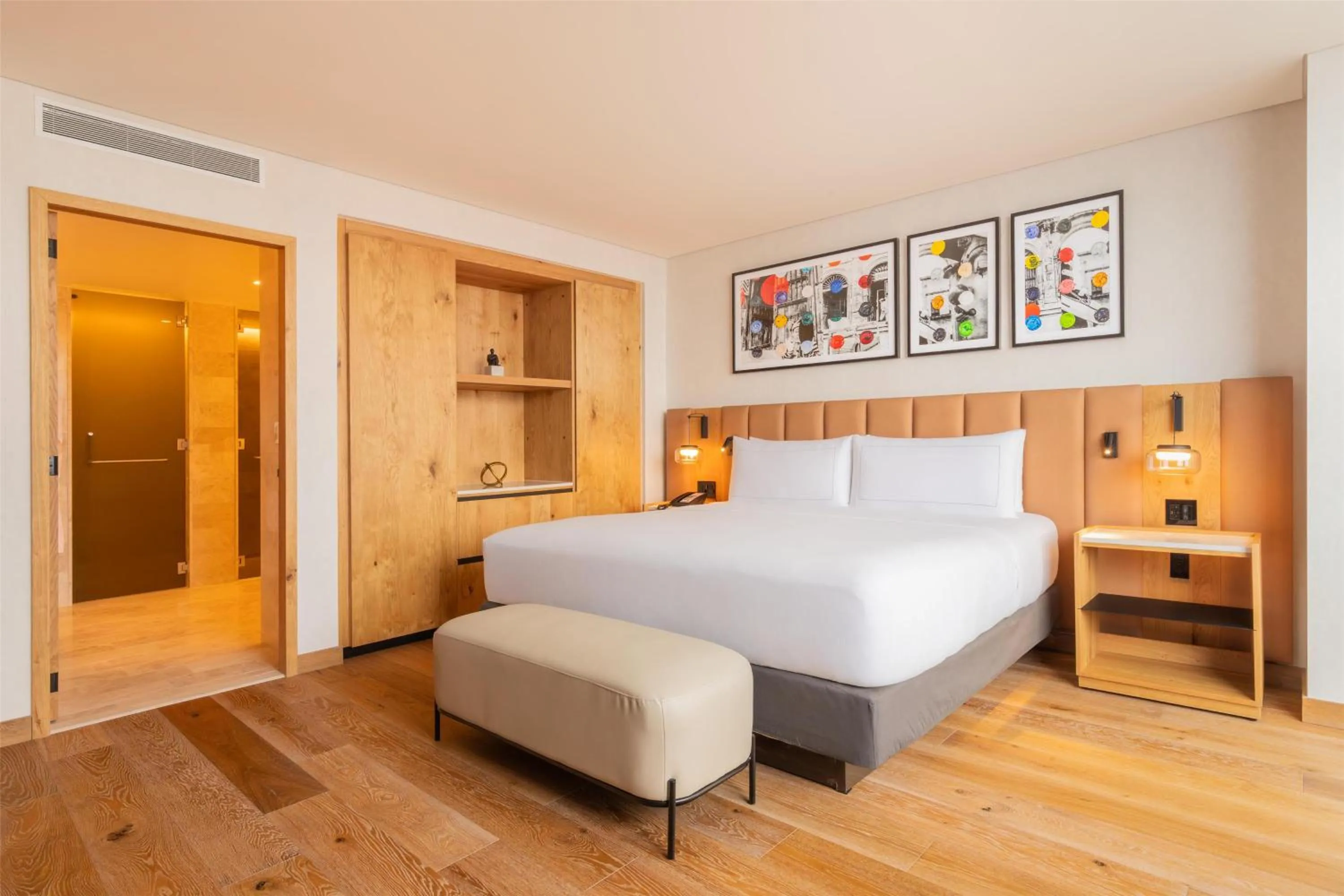 Bed in Hilton Mexico City Reforma