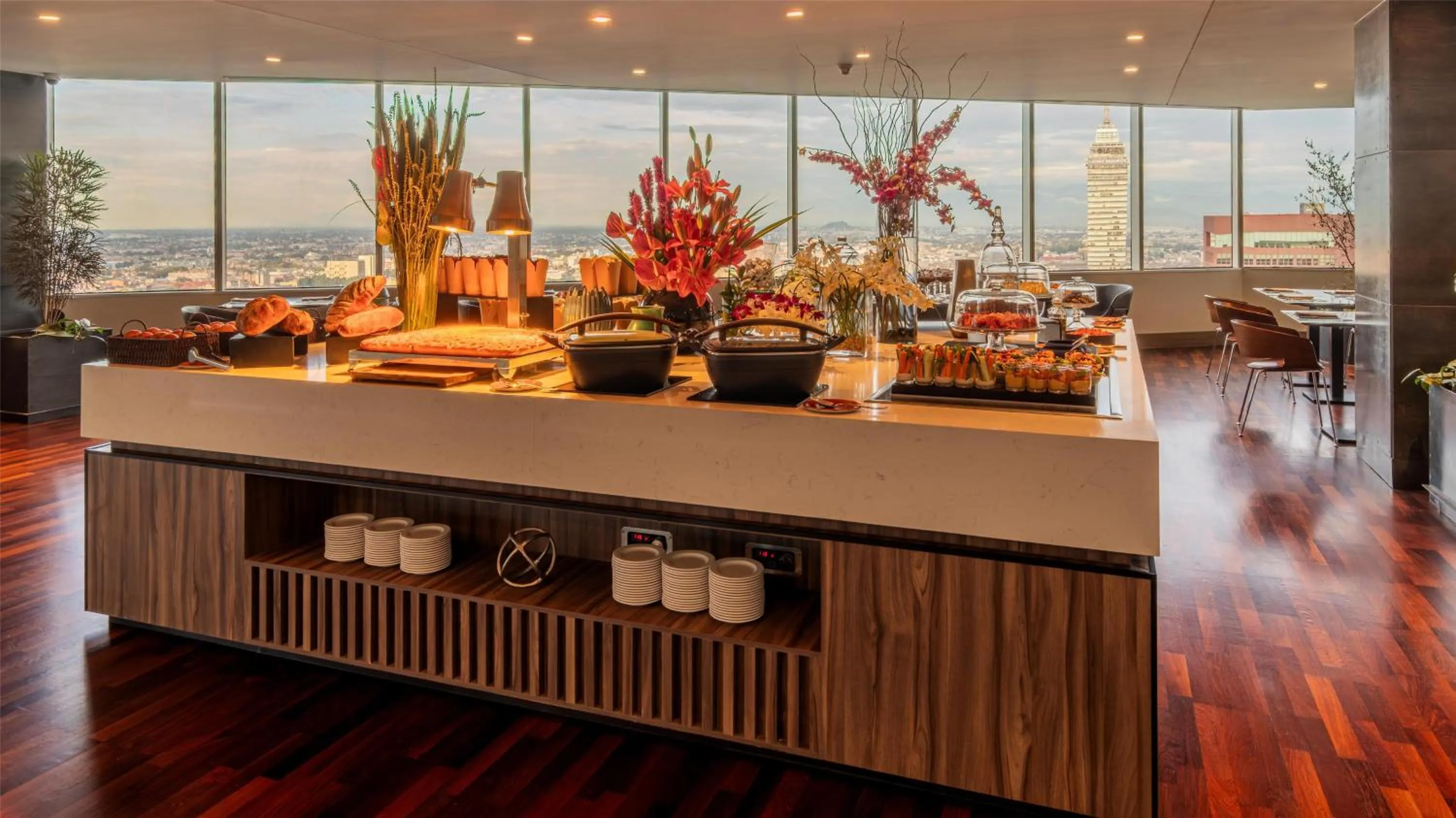 Property building in Hilton Mexico City Reforma