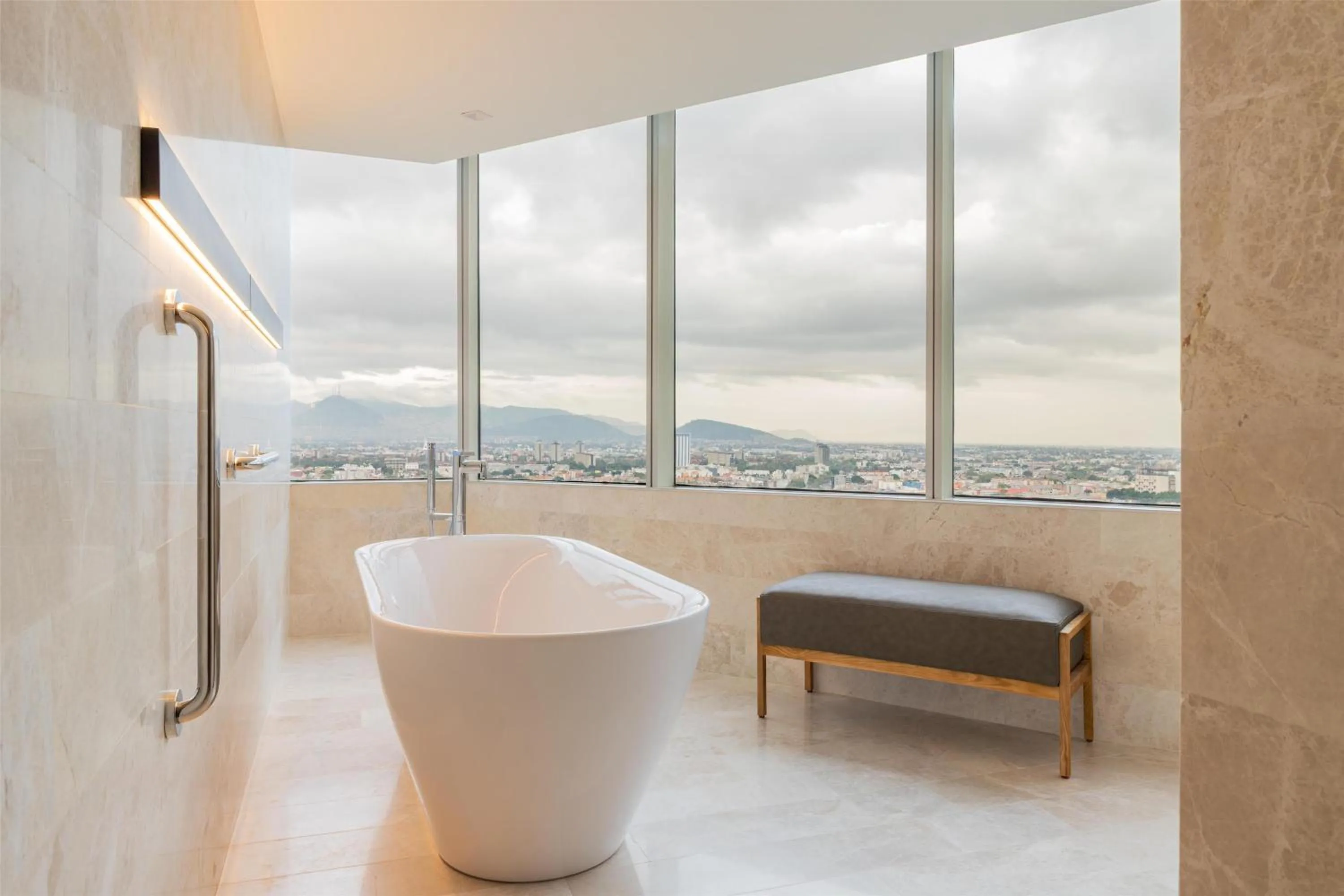 Bathroom in Hilton Mexico City Reforma