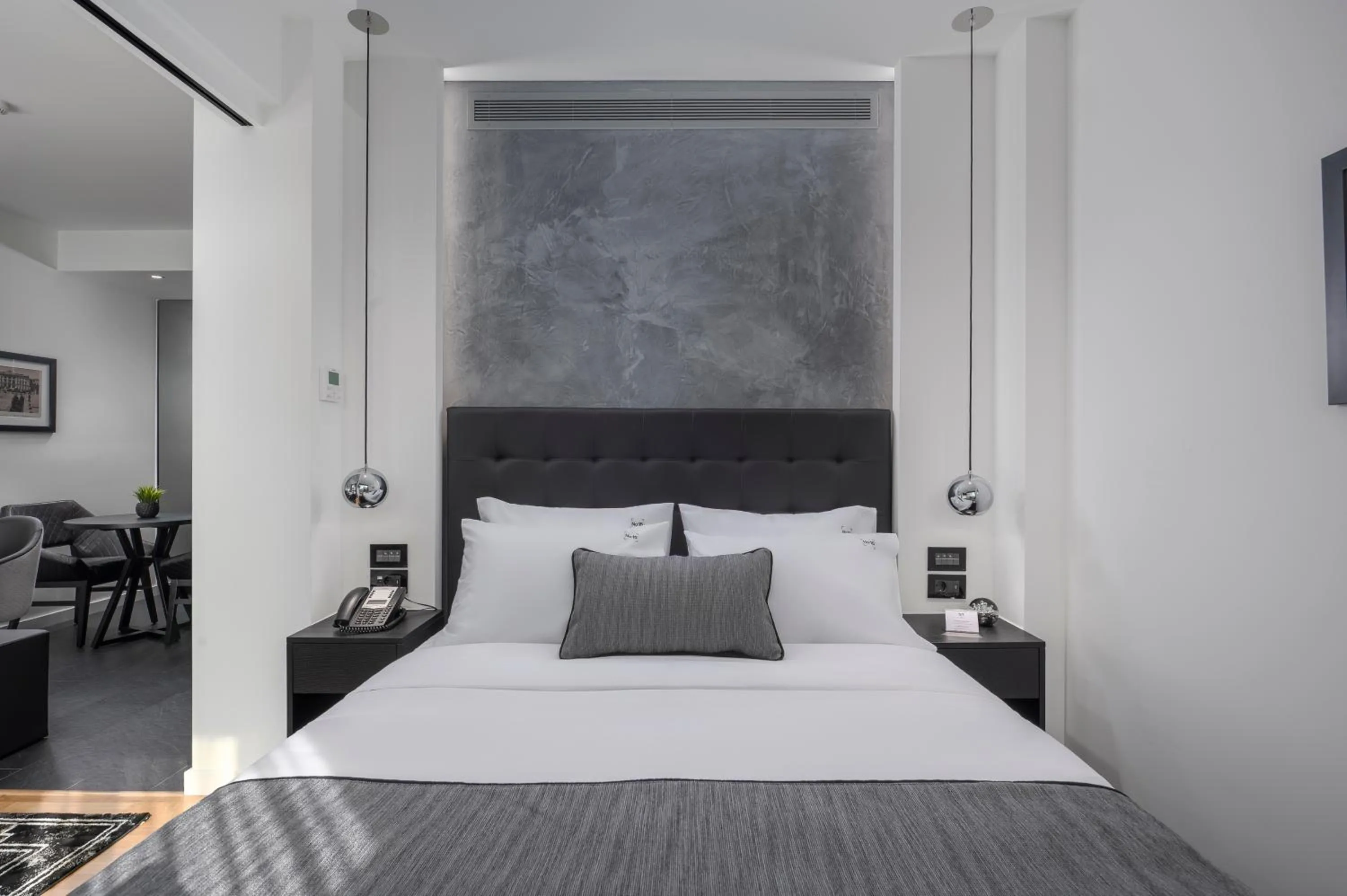 Bed in No 15 Ermou Hotel