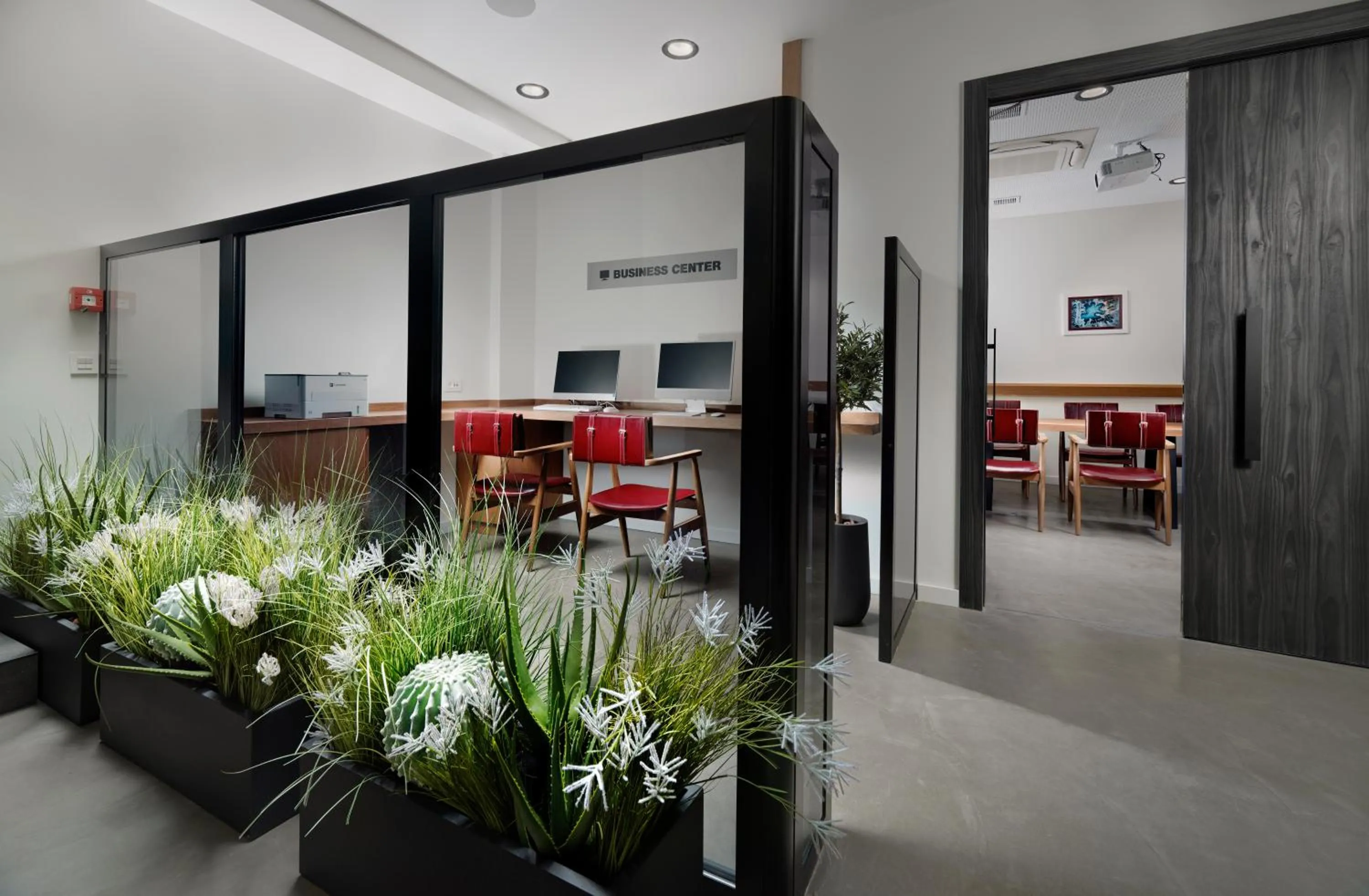 Business facilities in No 15 Ermou Hotel