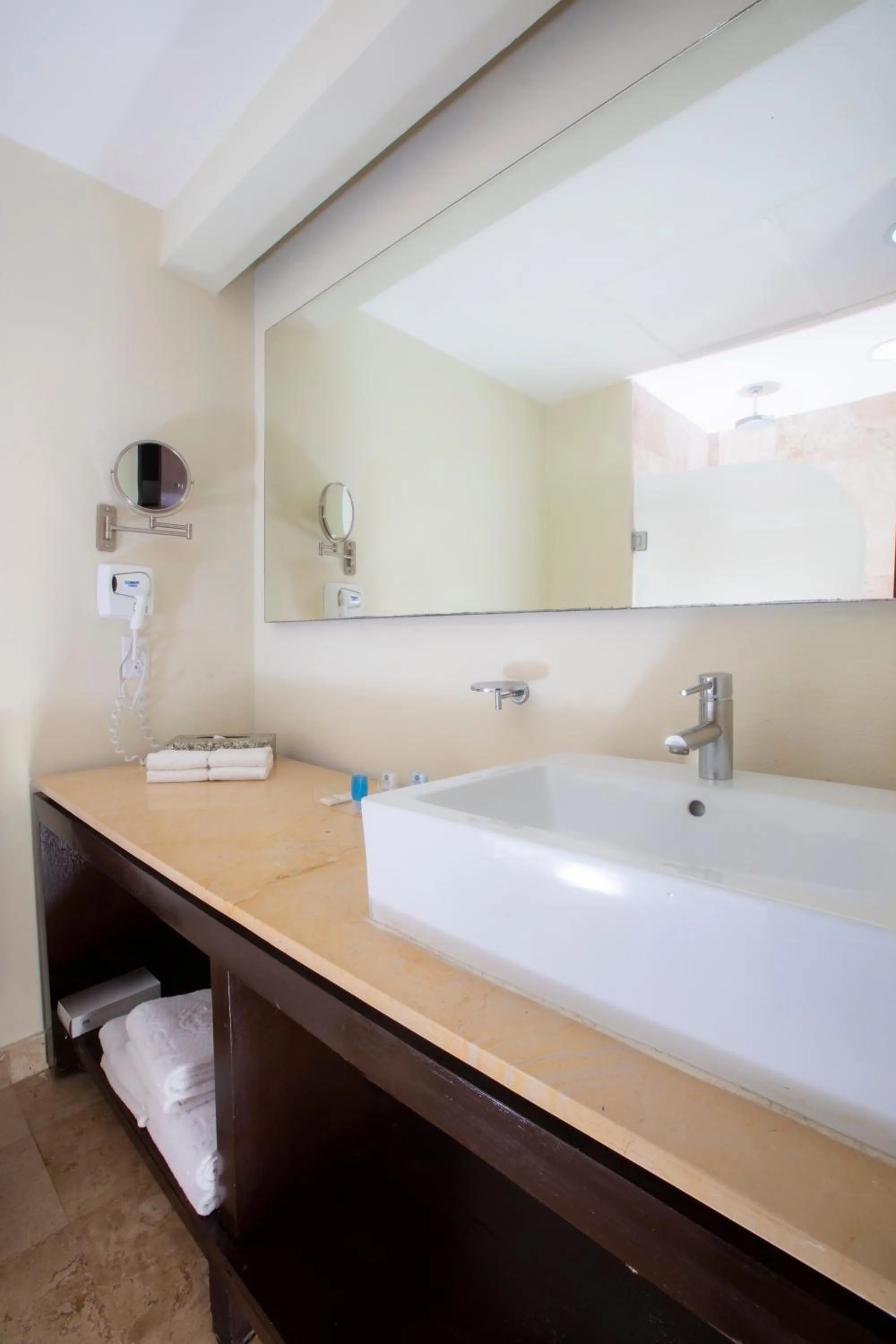 Bathroom in Krystal Cancun