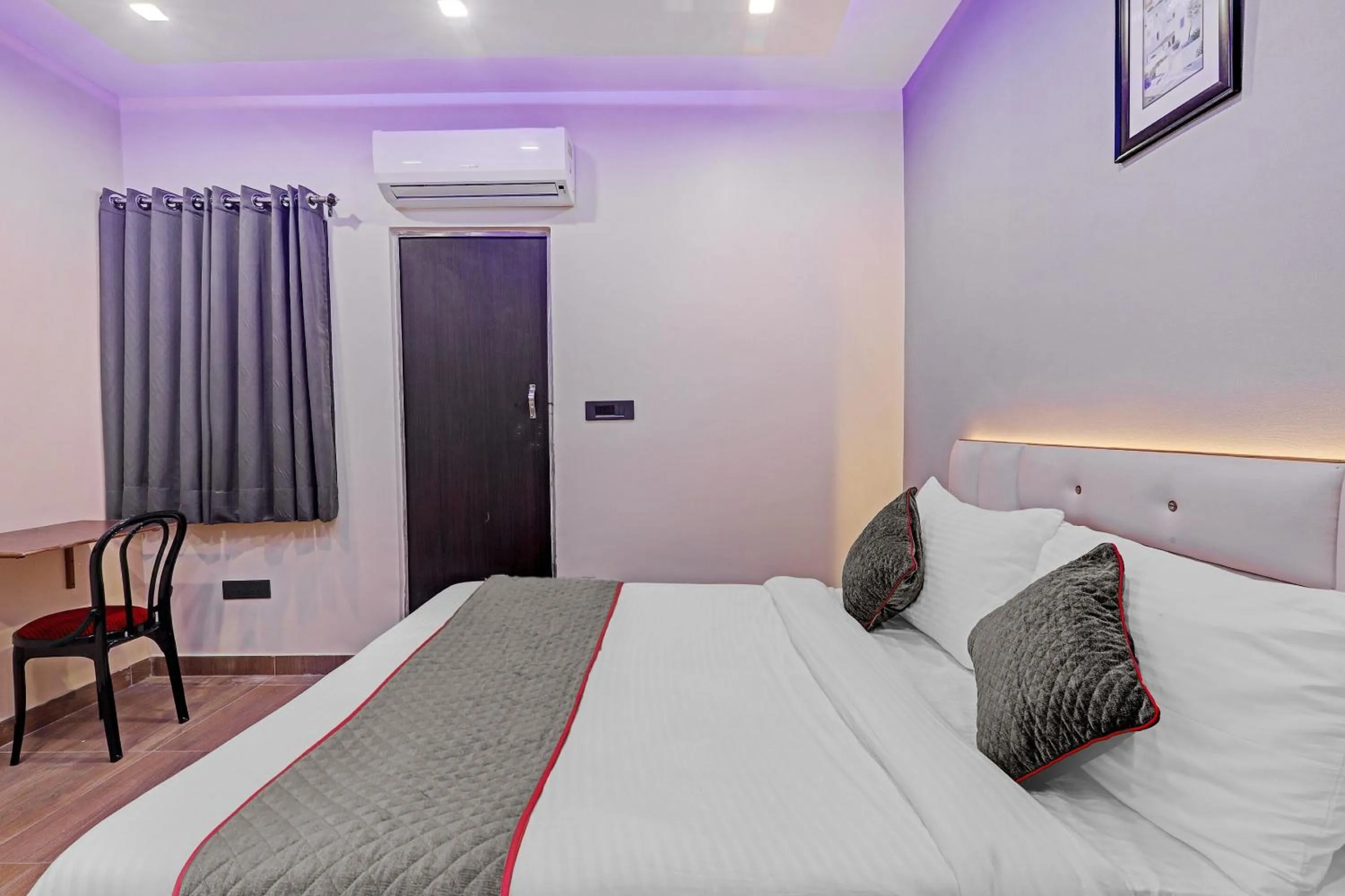 Bedroom in Super Townhouse Riddhi Residency