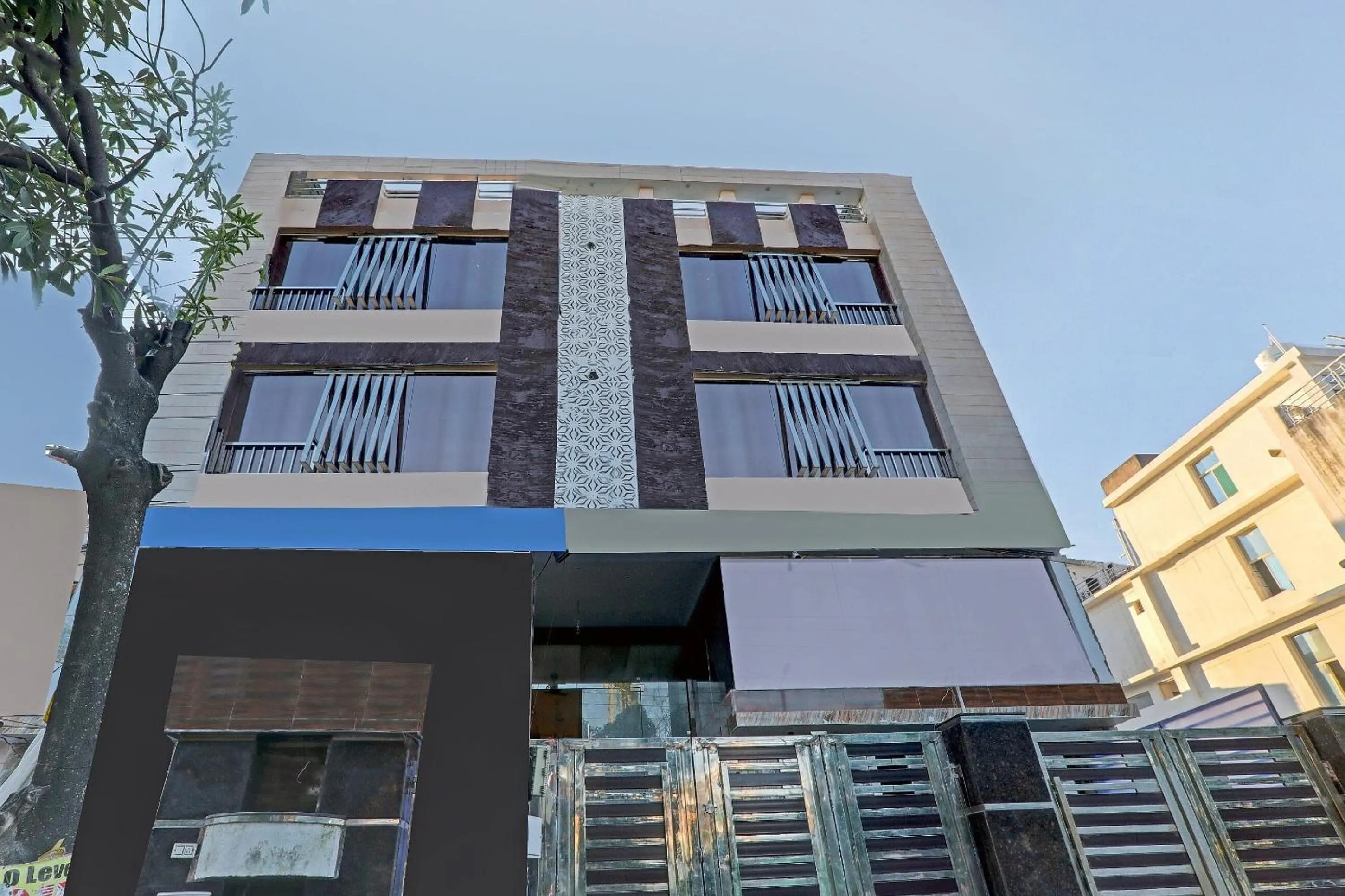 Facade/entrance in Super Townhouse Riddhi Residency