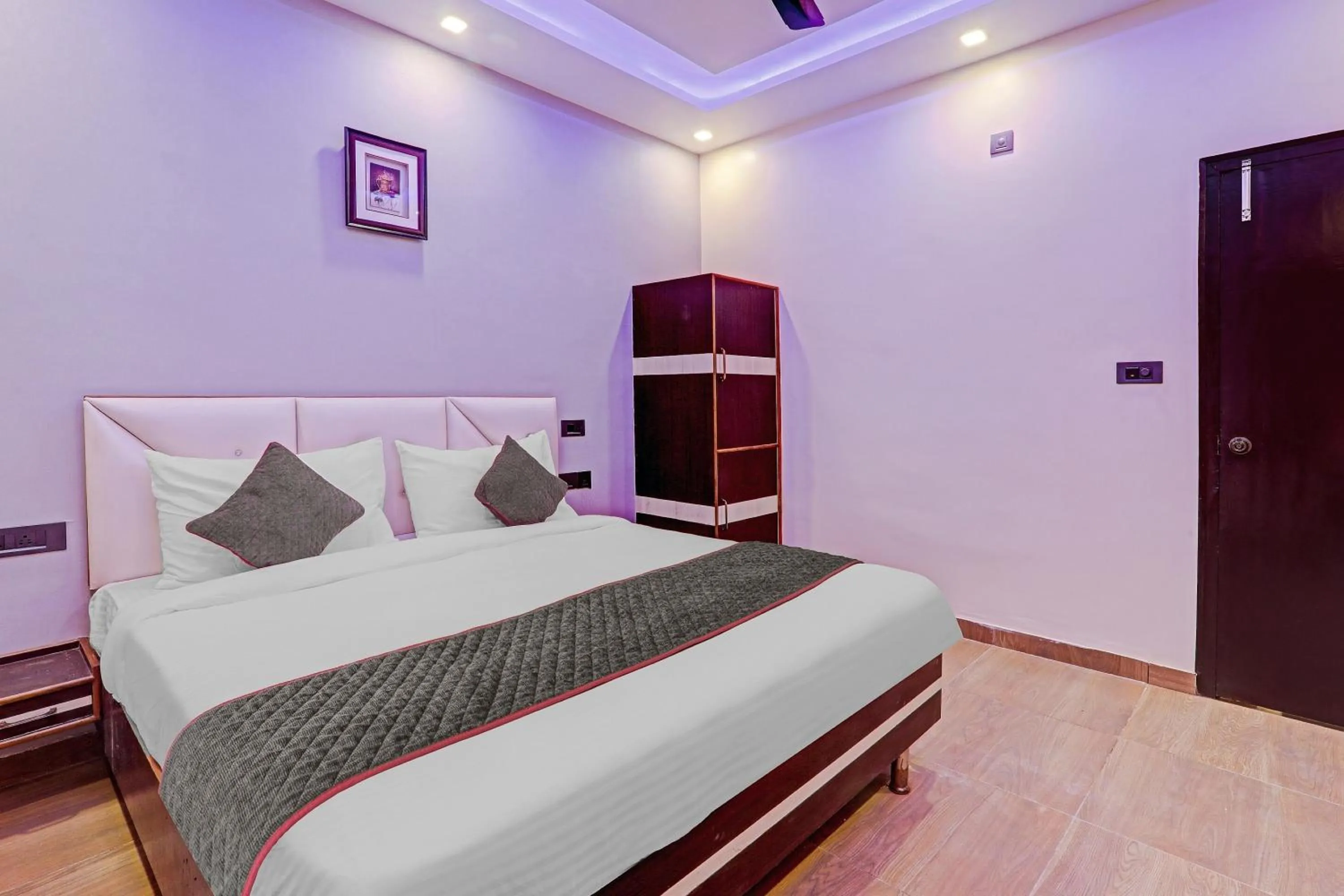 Bedroom in Super Townhouse Riddhi Residency