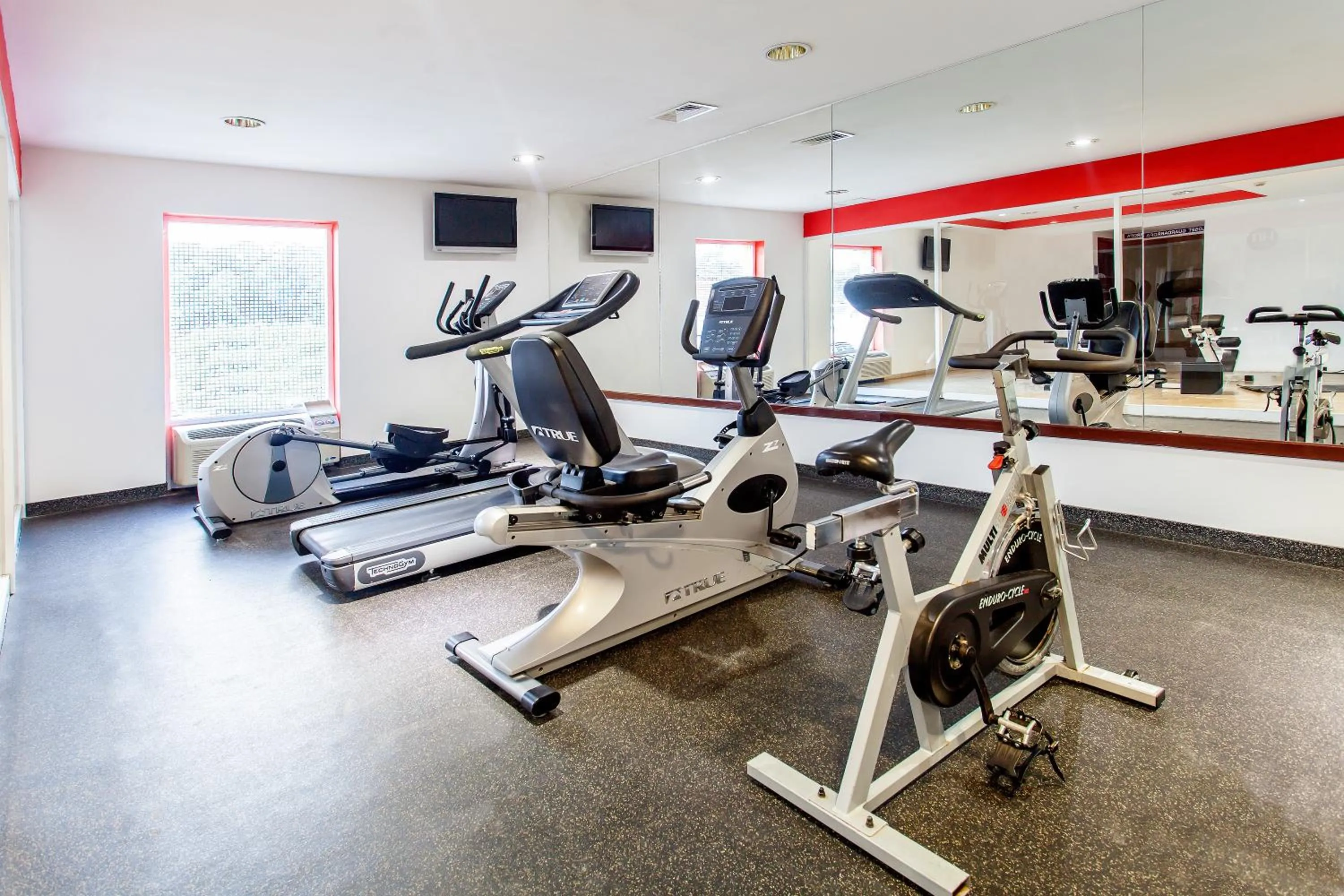 Fitness centre/facilities in Baymont by Wyndham Lazaro Cardenas