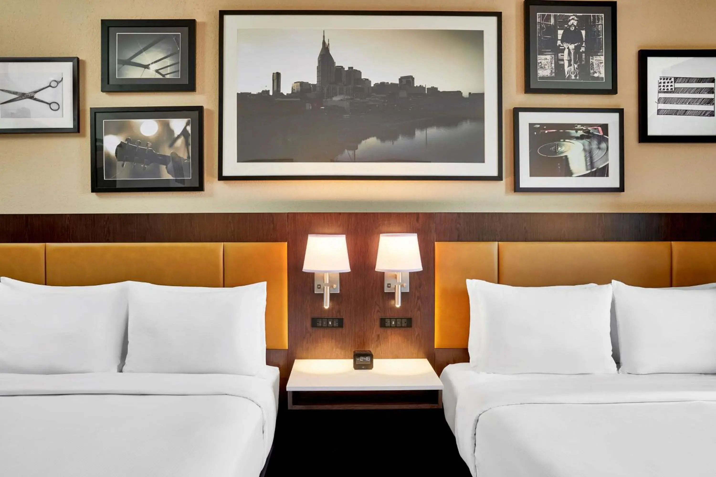 Two-Room Queen Suite with Bath Tub - Mobility Accessible in Embassy Suites by Hilton Nashville Downtown Two-Room Queen Suite with Bath Tub - Mobility Accessible in Embassy Suites by Hilton Nashville Downtown