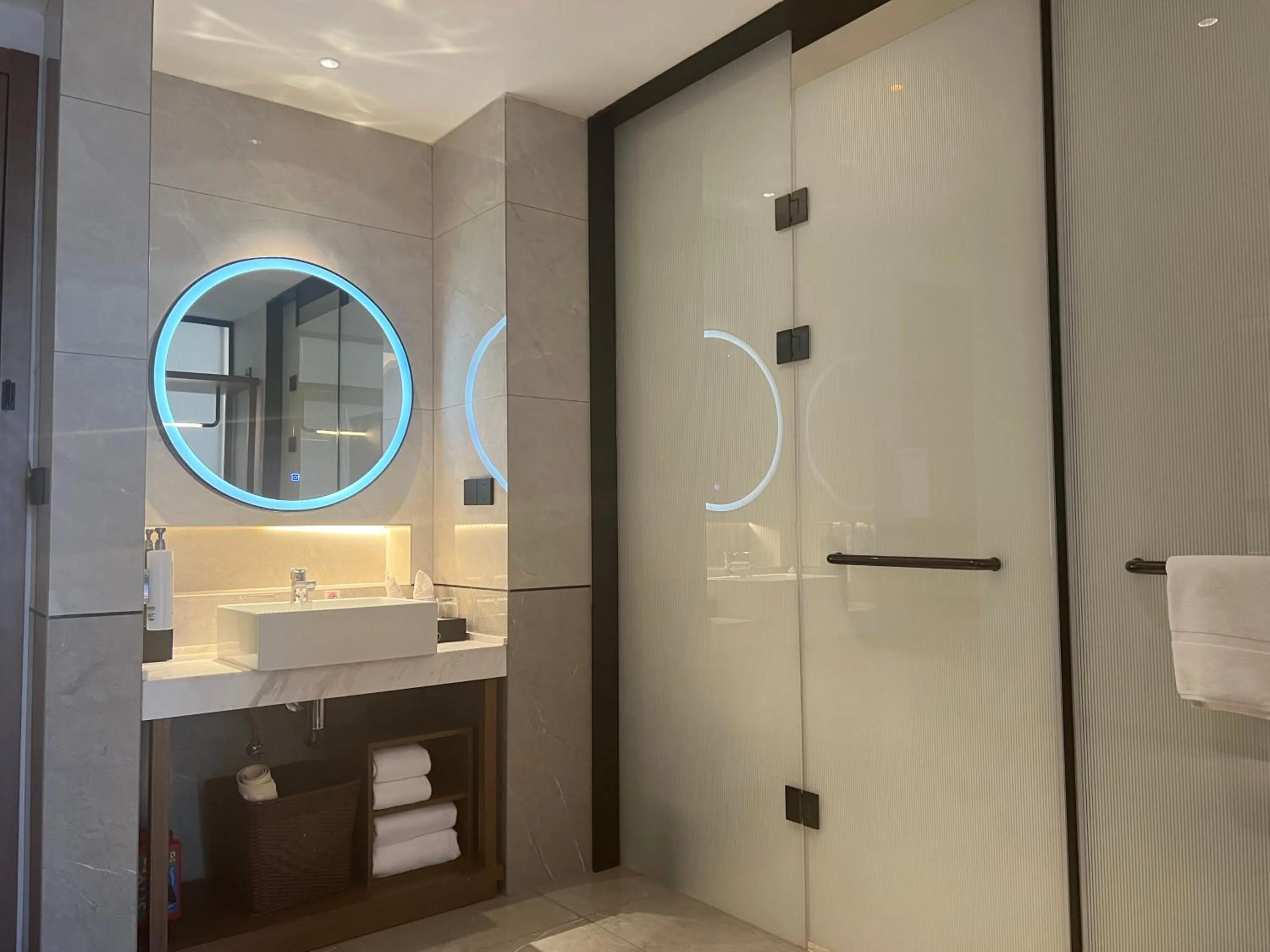 Toilet in Hilton Garden Inn Jinzhou Central Street