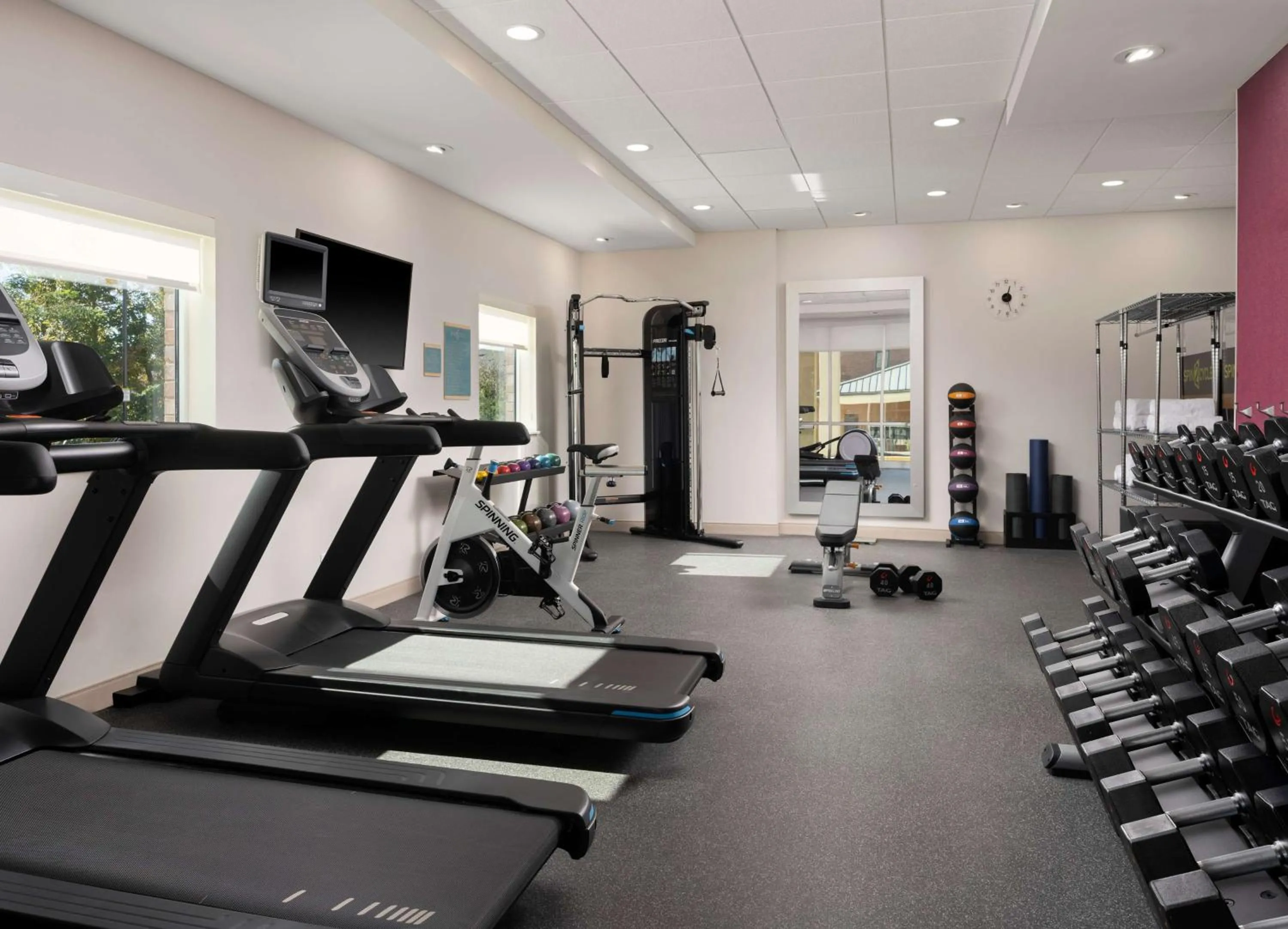 Fitness centre/facilities in Home2 Suites By Hilton Tupelo