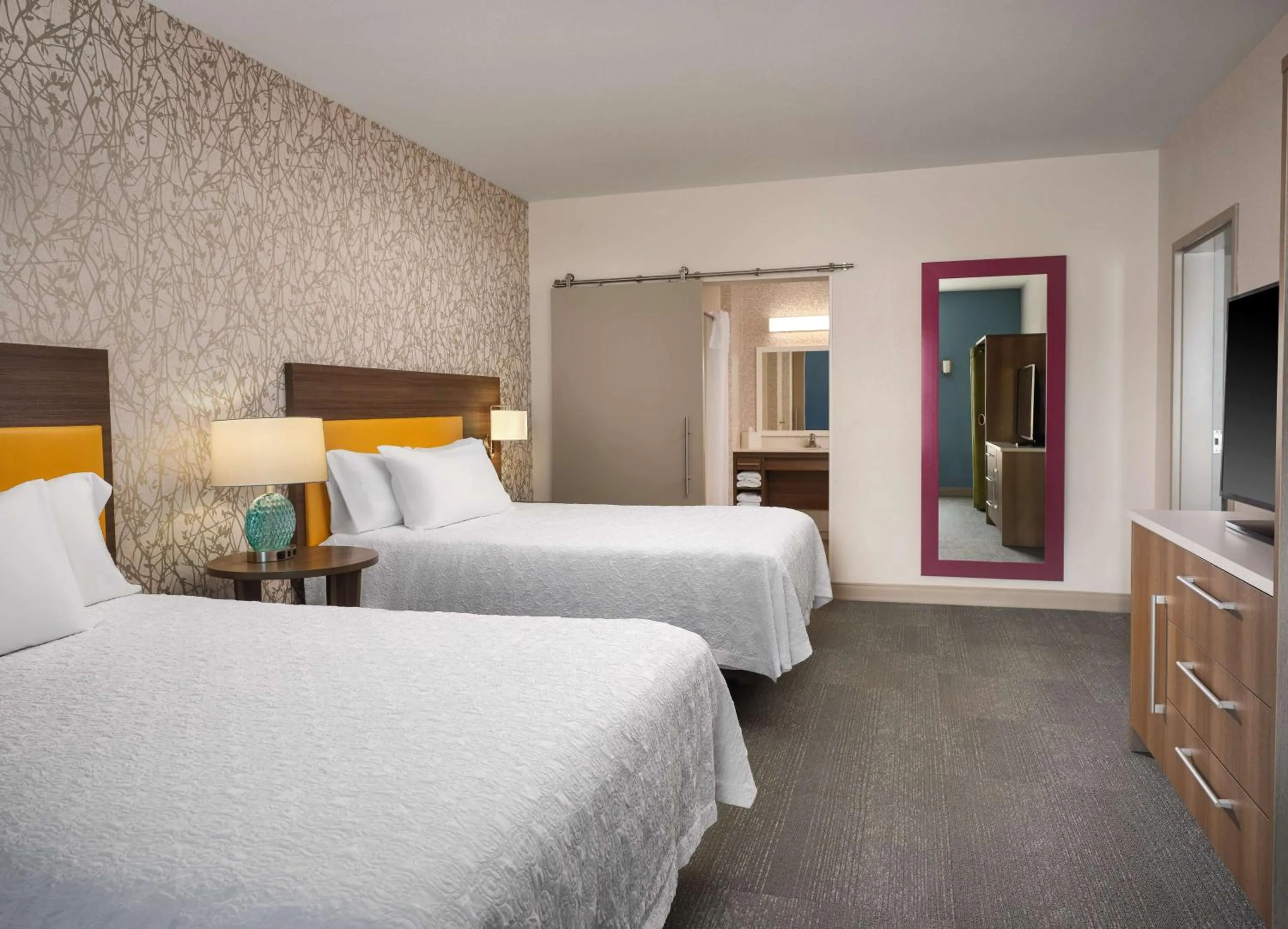 Bedroom, Bed in Home2 Suites By Hilton Tupelo