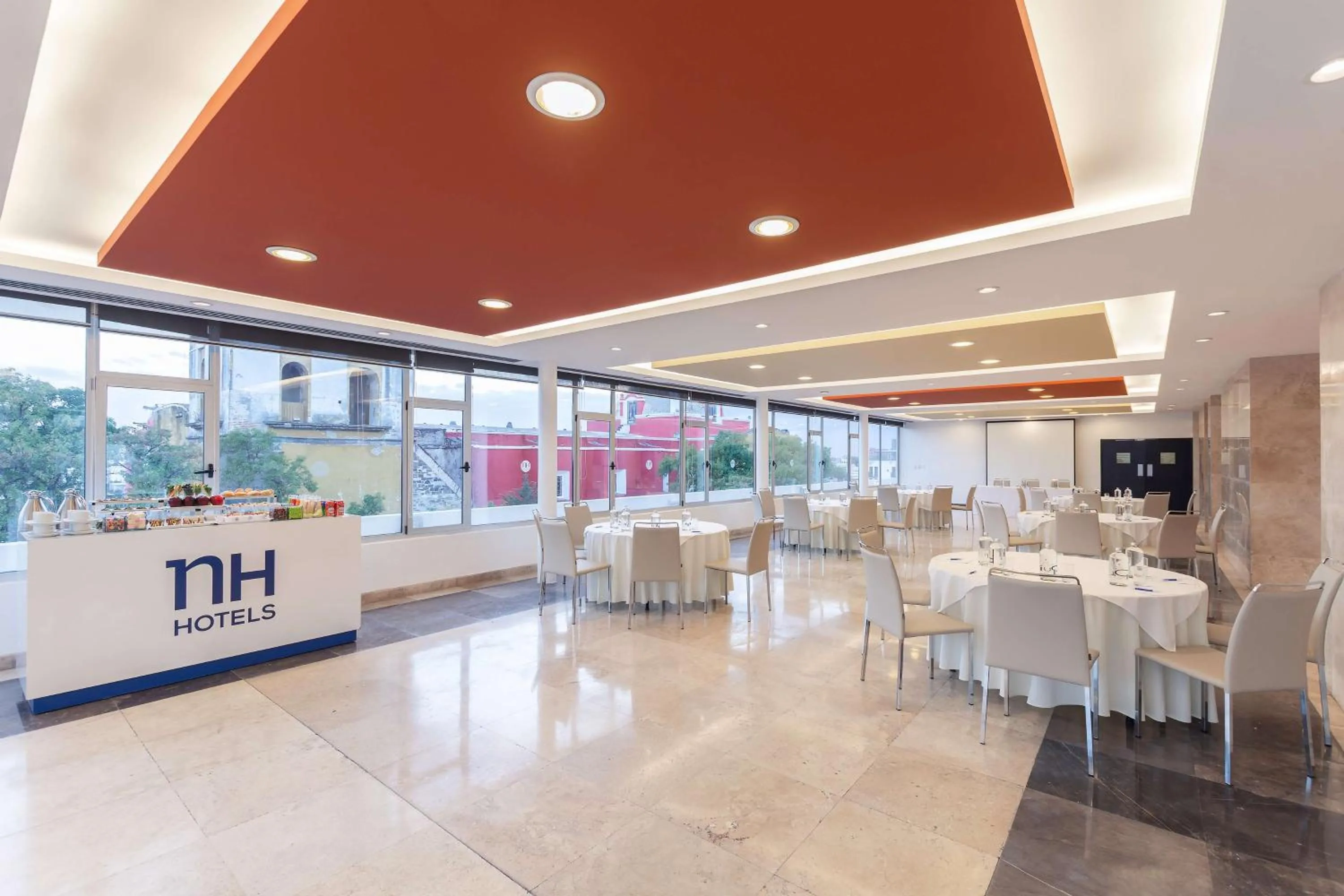 Meeting/conference room in NH Puebla Centro Histórico