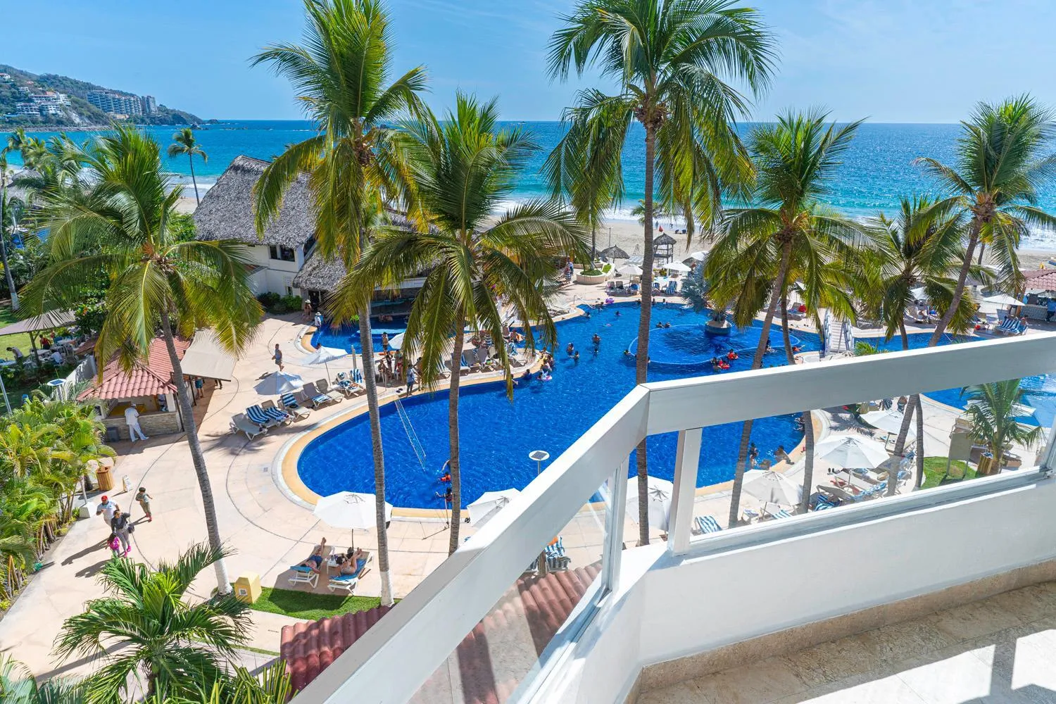 Pool view in Krystal Ixtapa All Inclusive