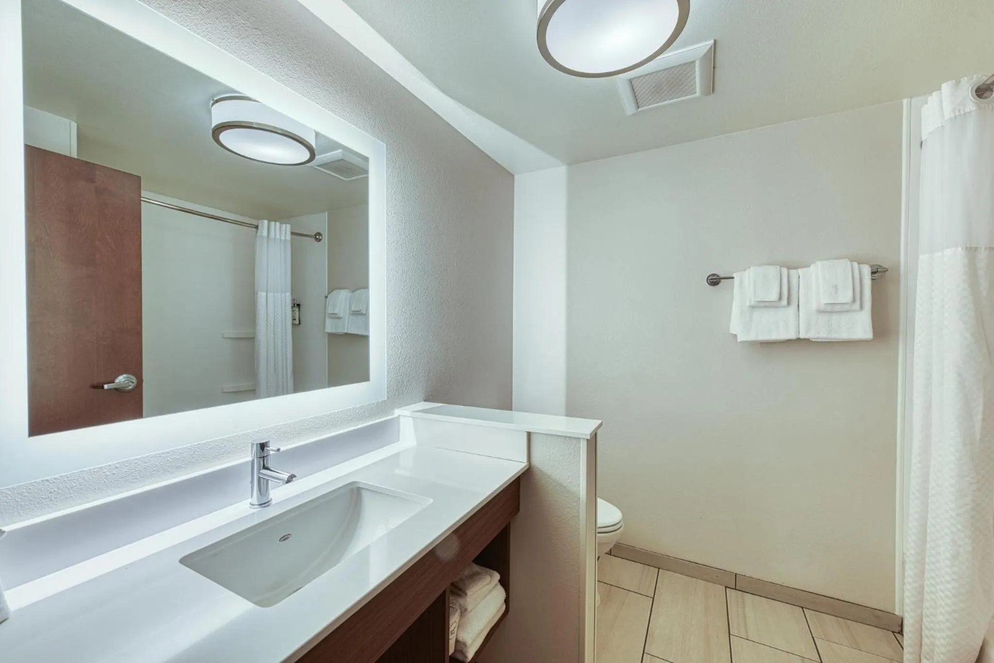 Photo of the whole room in Holiday Inn Express & Suites - Manitou Springs by IHG