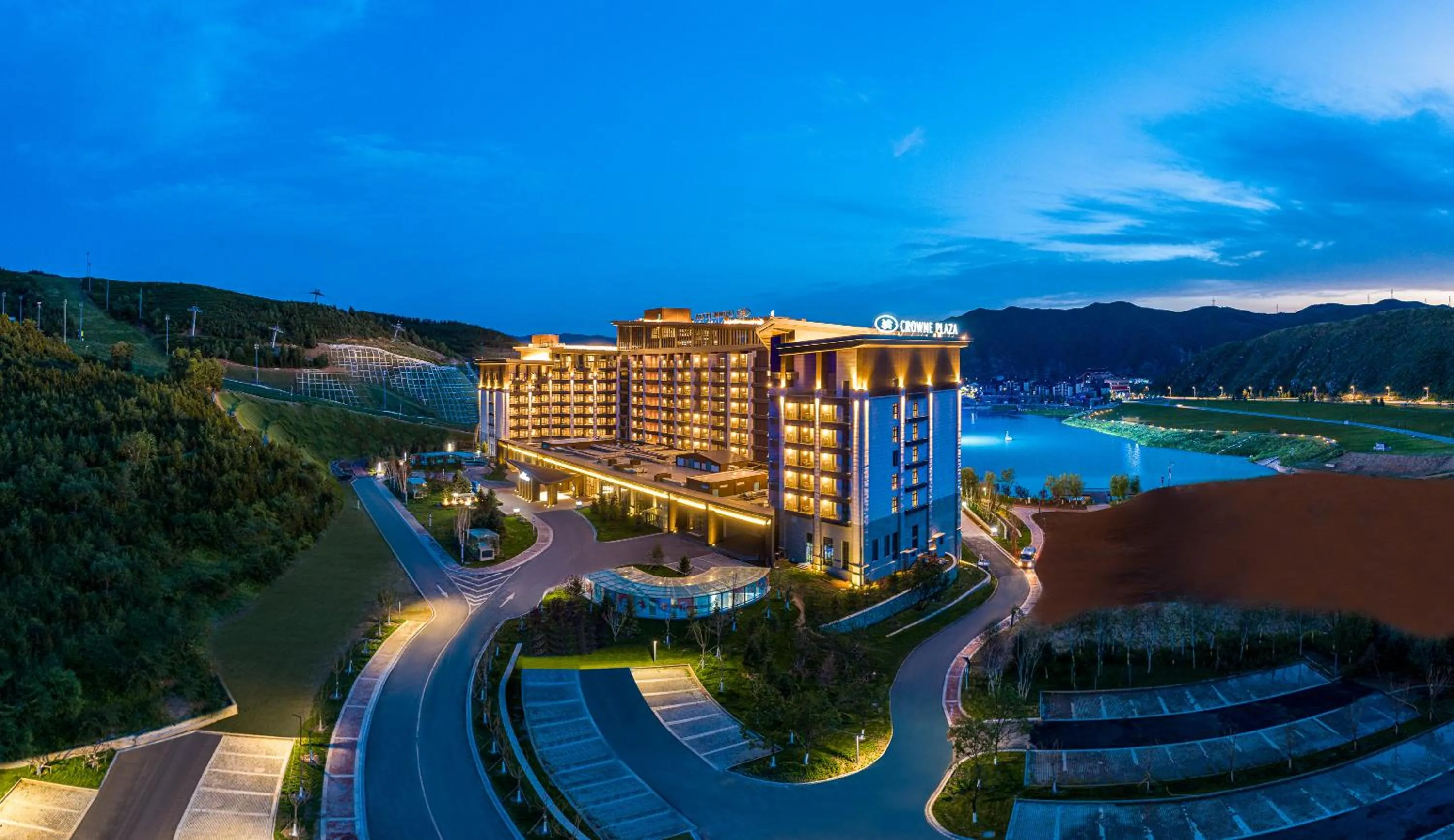 Property building in Crowne Plaza Chongli Resort by IHG