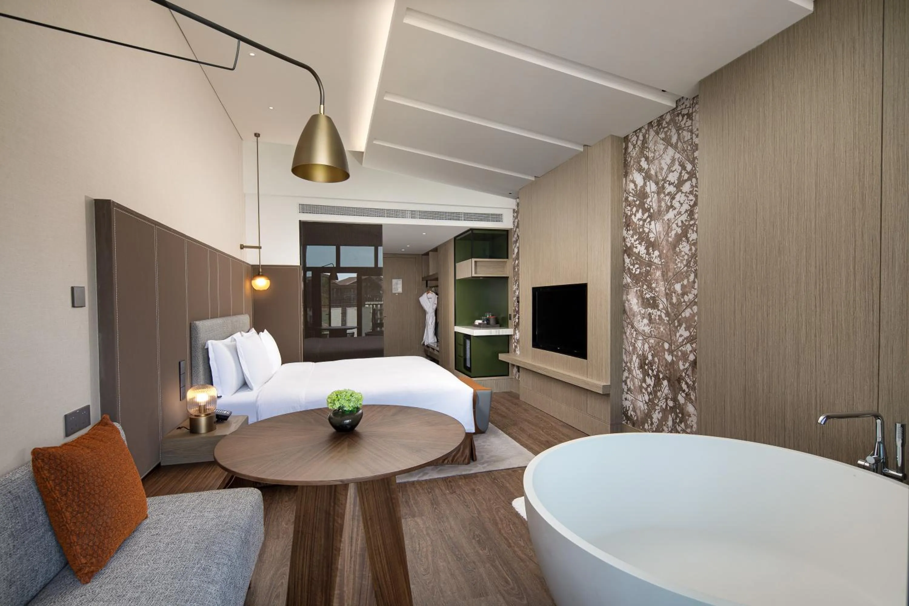 Bed in Crowne Plaza Chongli Resort by IHG