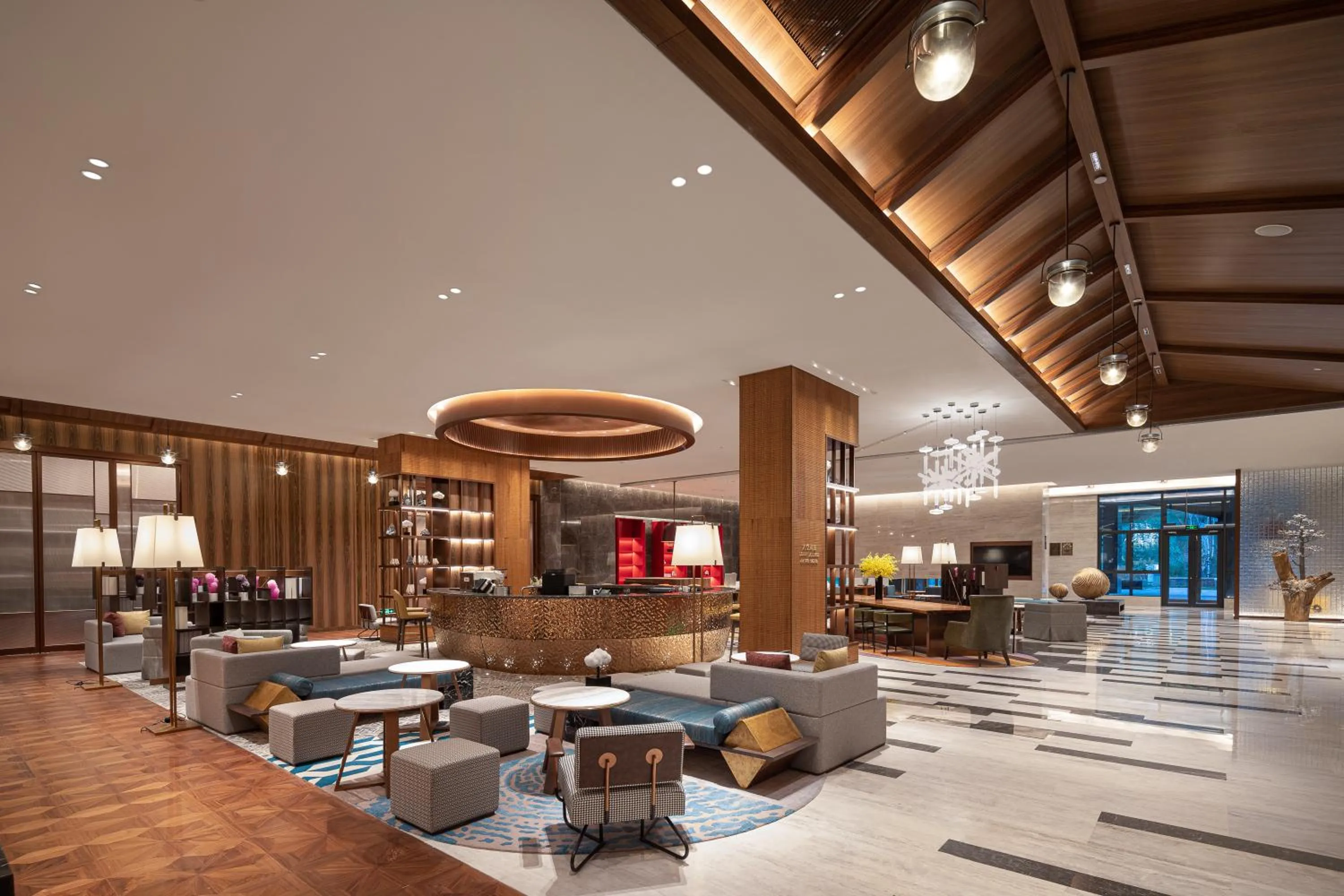 Lobby or reception in Crowne Plaza Chongli Resort by IHG